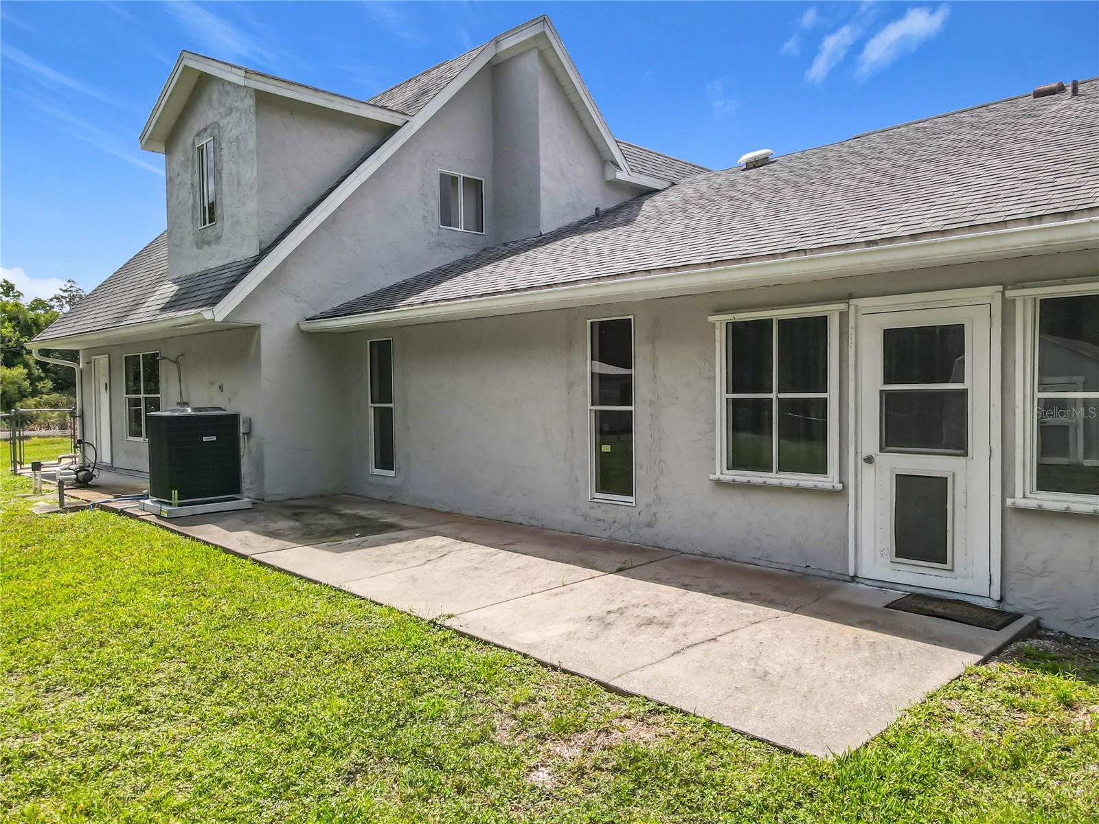 GLEN OAKS - Residential