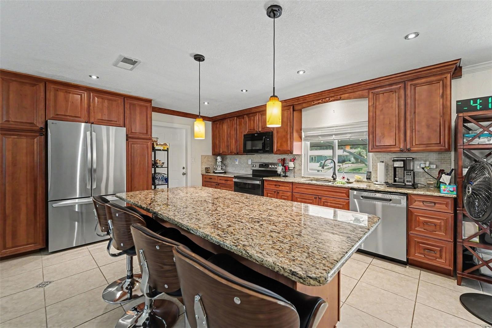 MARTHAS VINEYARD - Residential