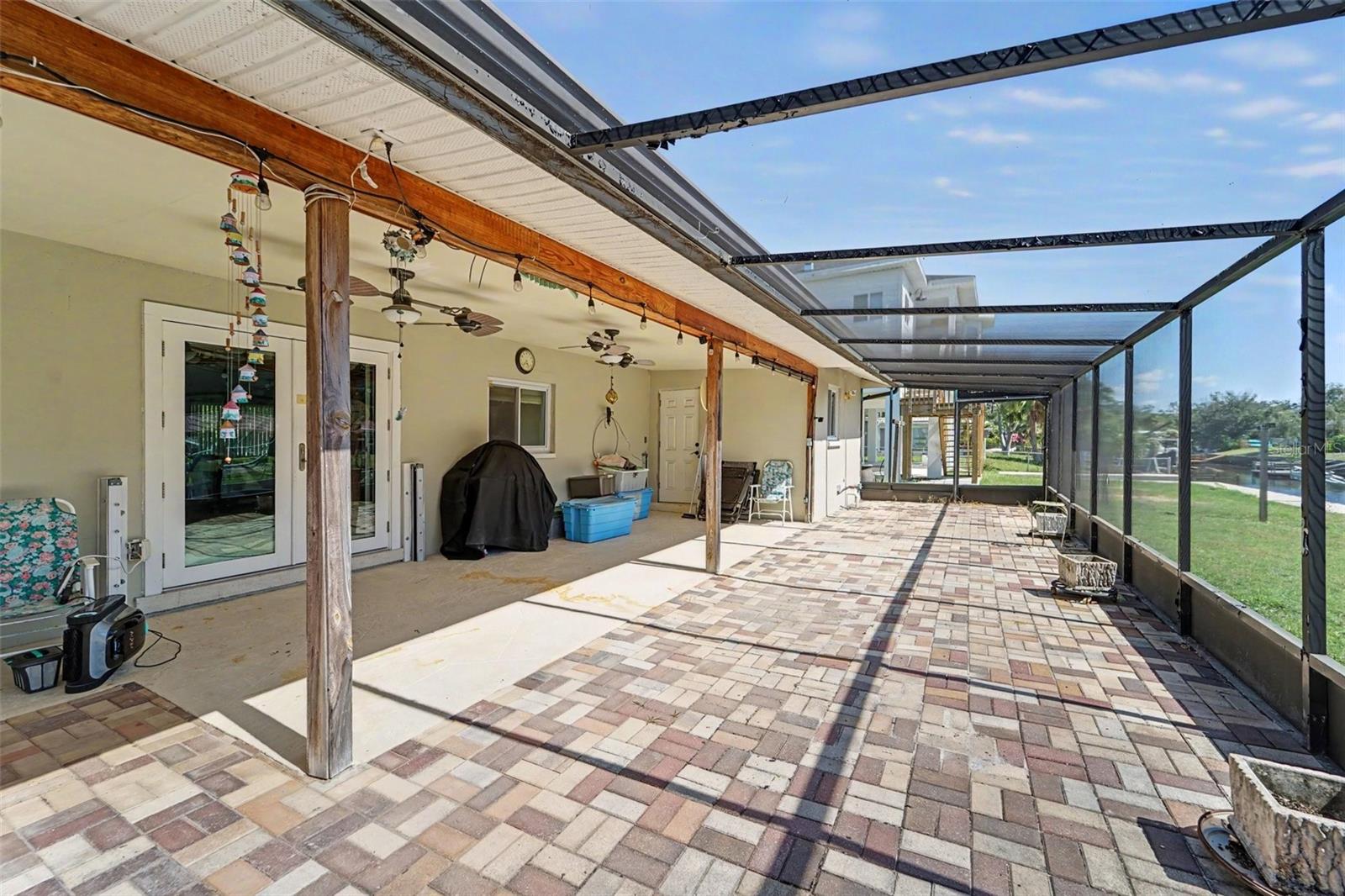 MARTHAS VINEYARD - Residential