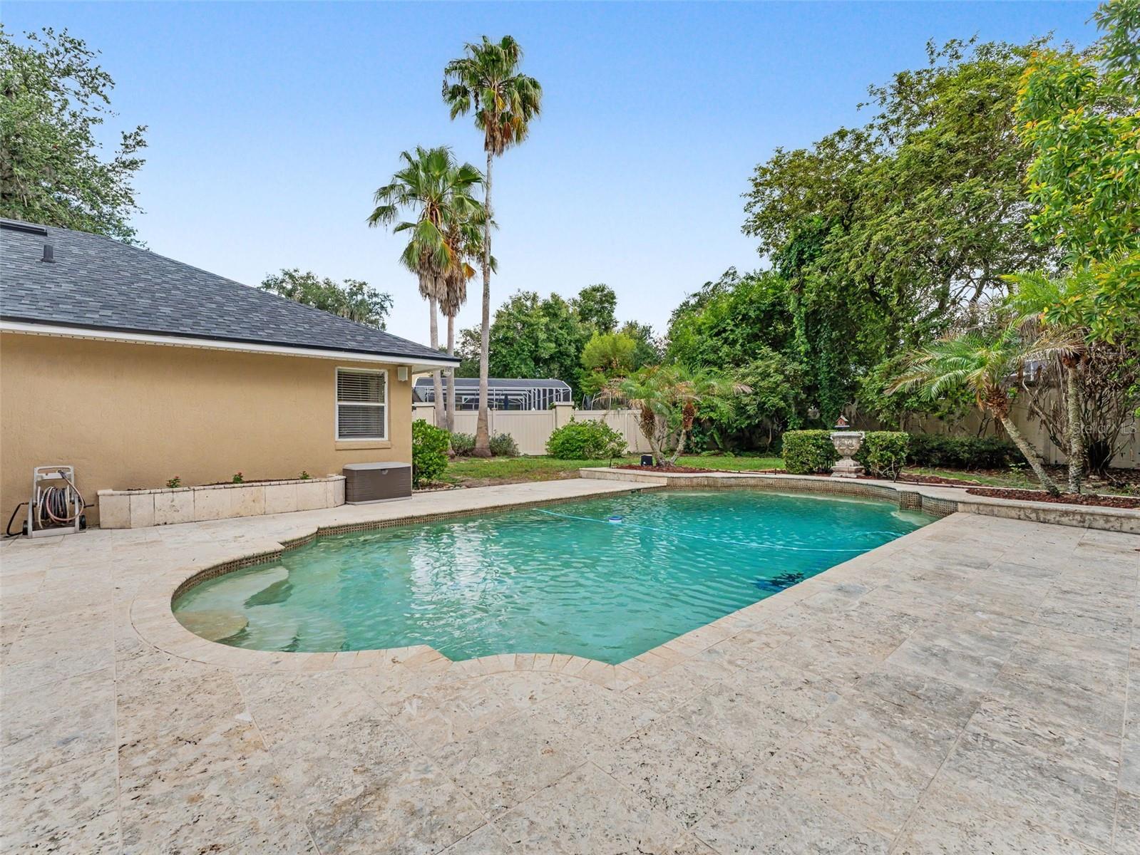 CRESCENT LAKE - Residential