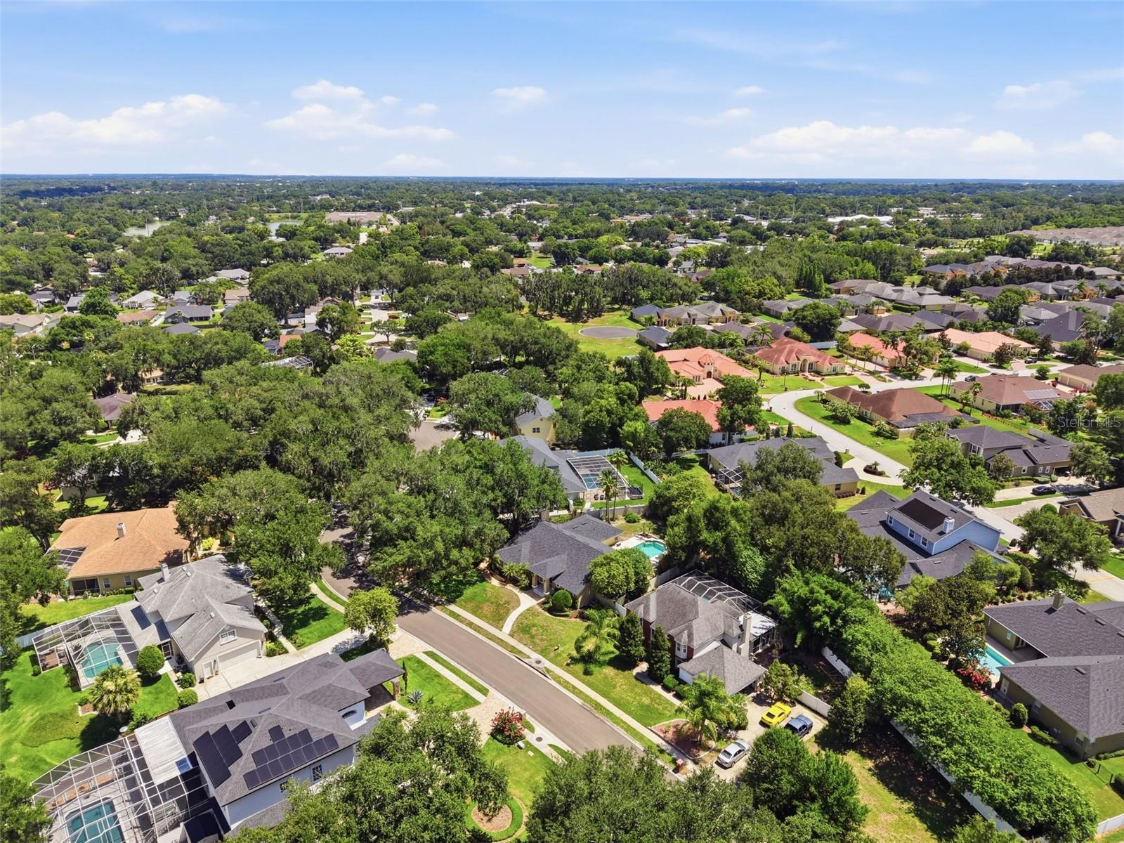 CRESCENT LAKE - Residential