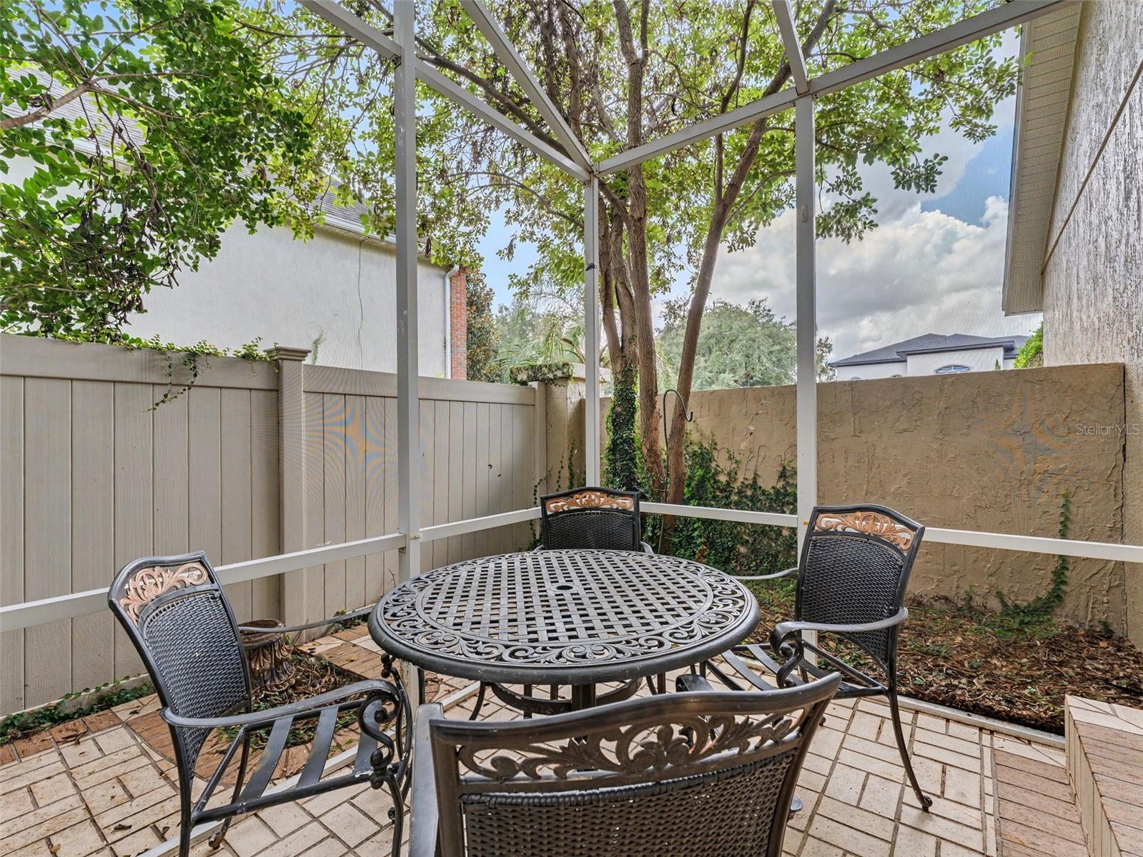 CRESCENT LAKE - Residential