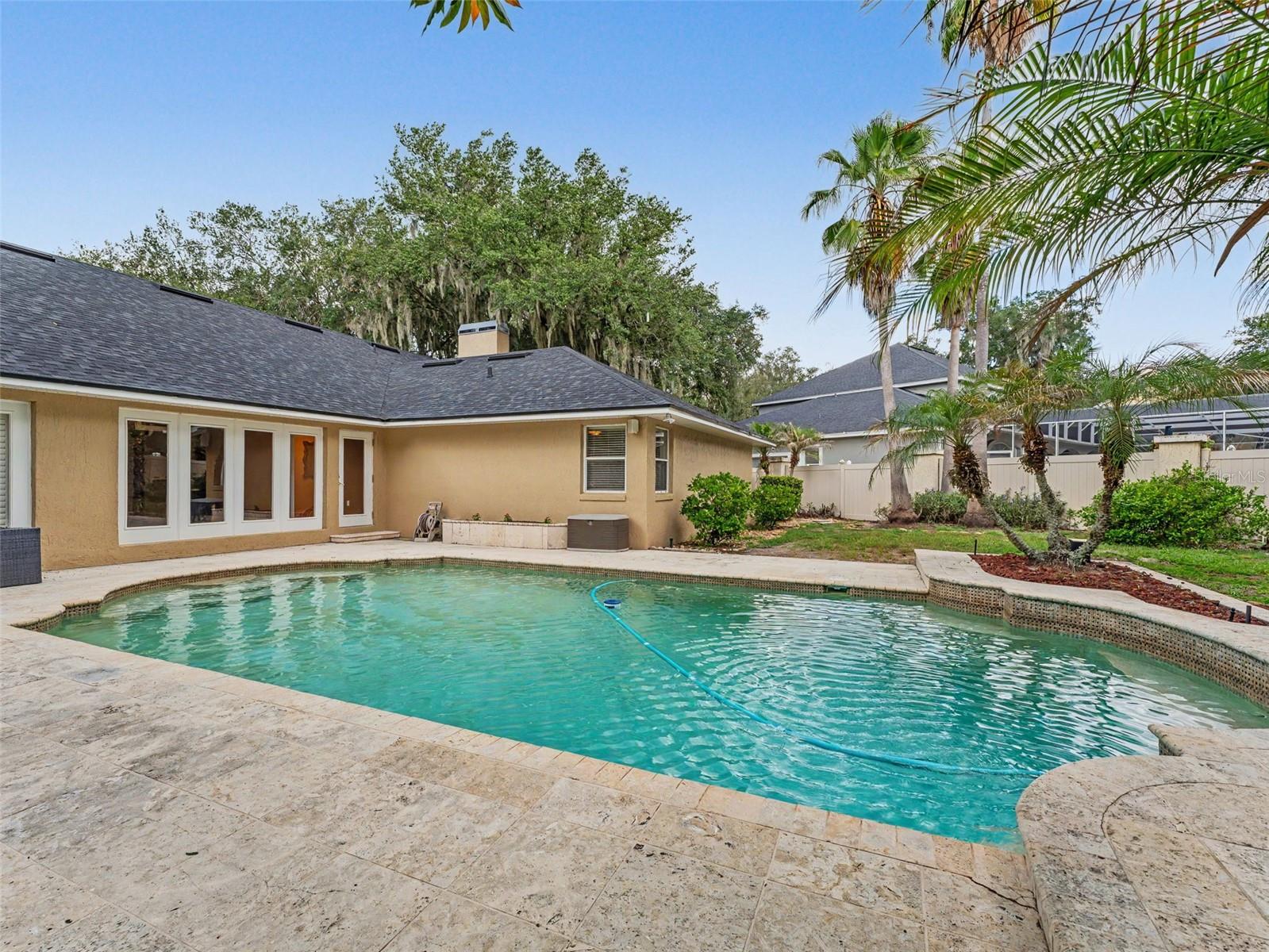 CRESCENT LAKE - Residential