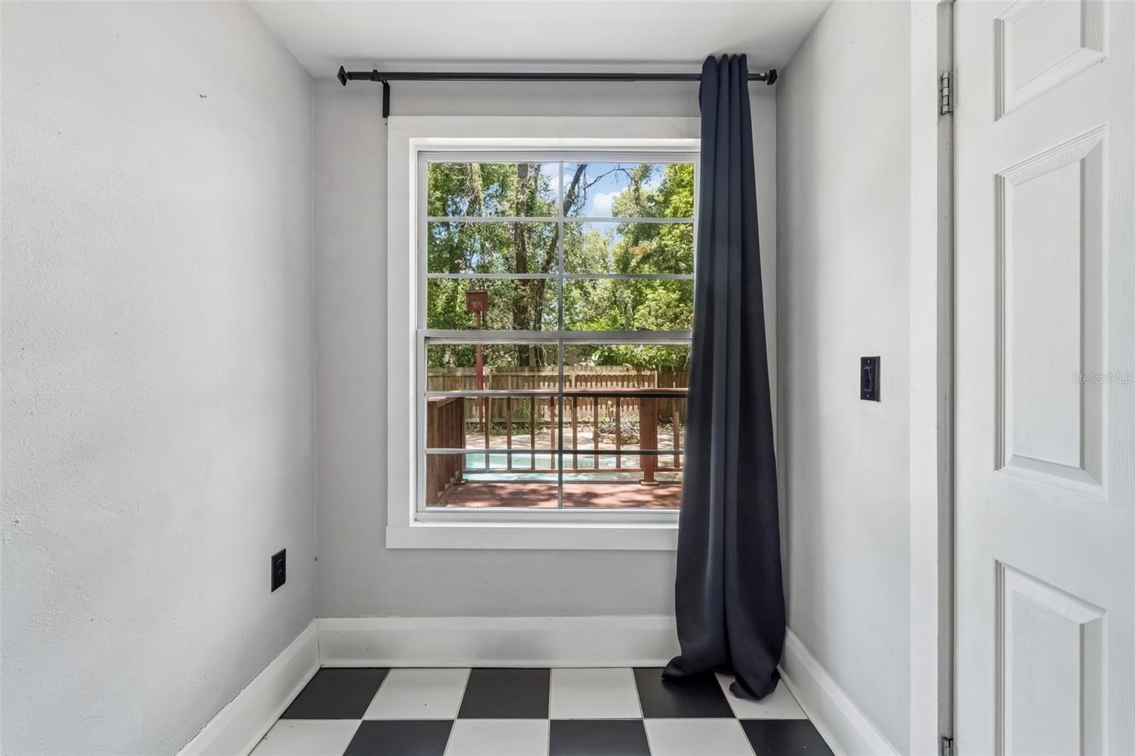 DEMOREST - Residential