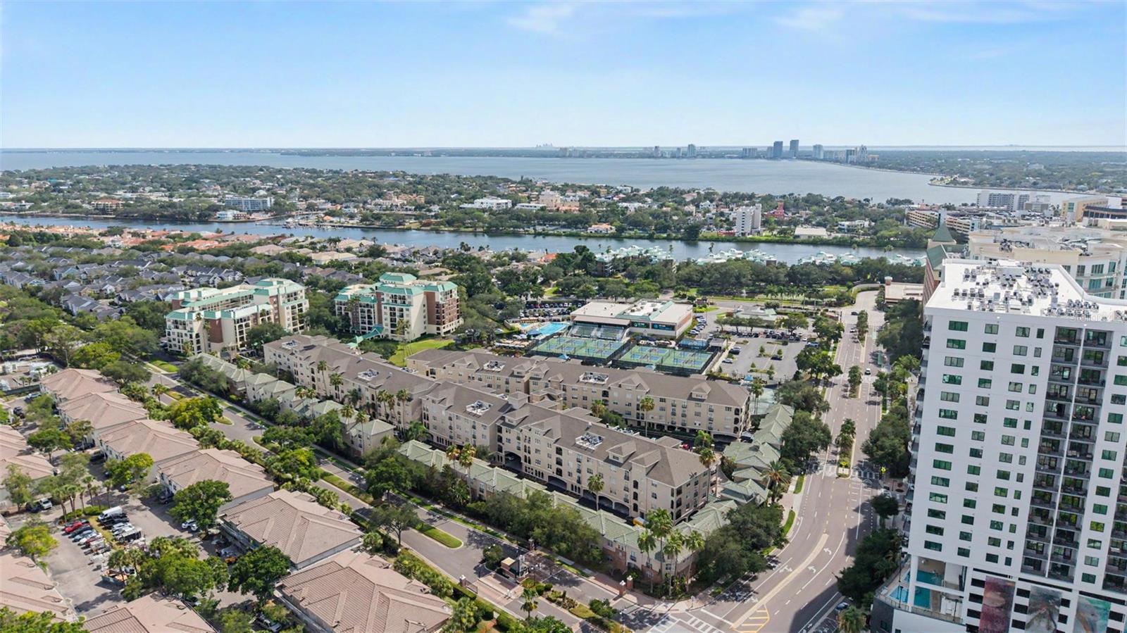 HARBOUR PLACE CITY HOMES A CON - Residential
