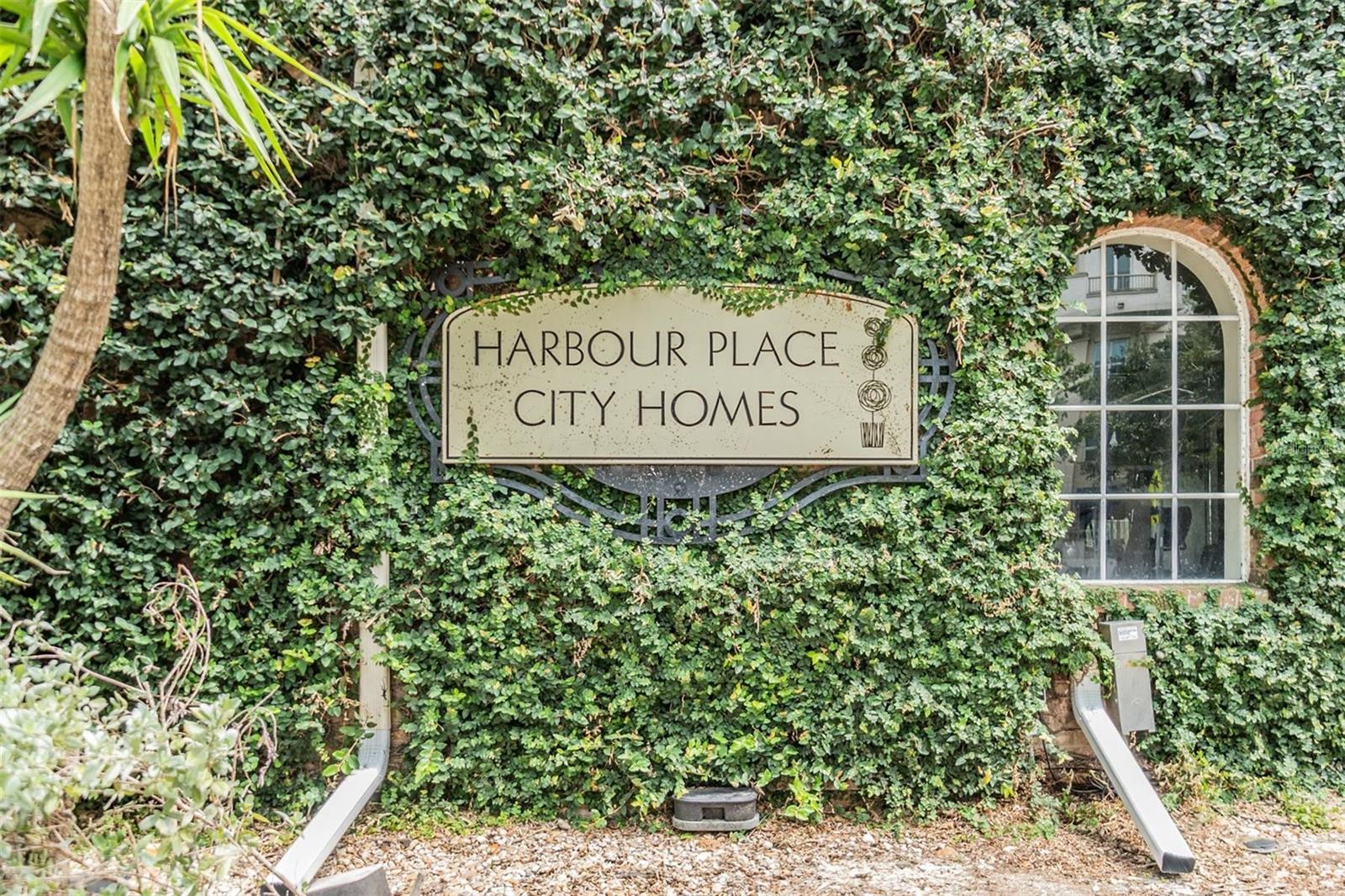 HARBOUR PLACE CITY HOMES A CON - Residential