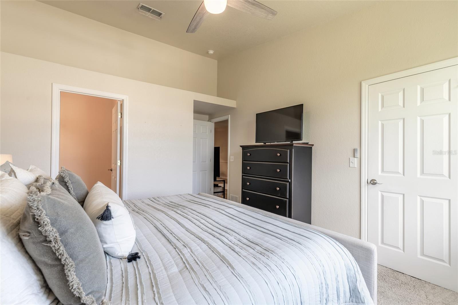 WHISPERING WOODS CONDO - Residential