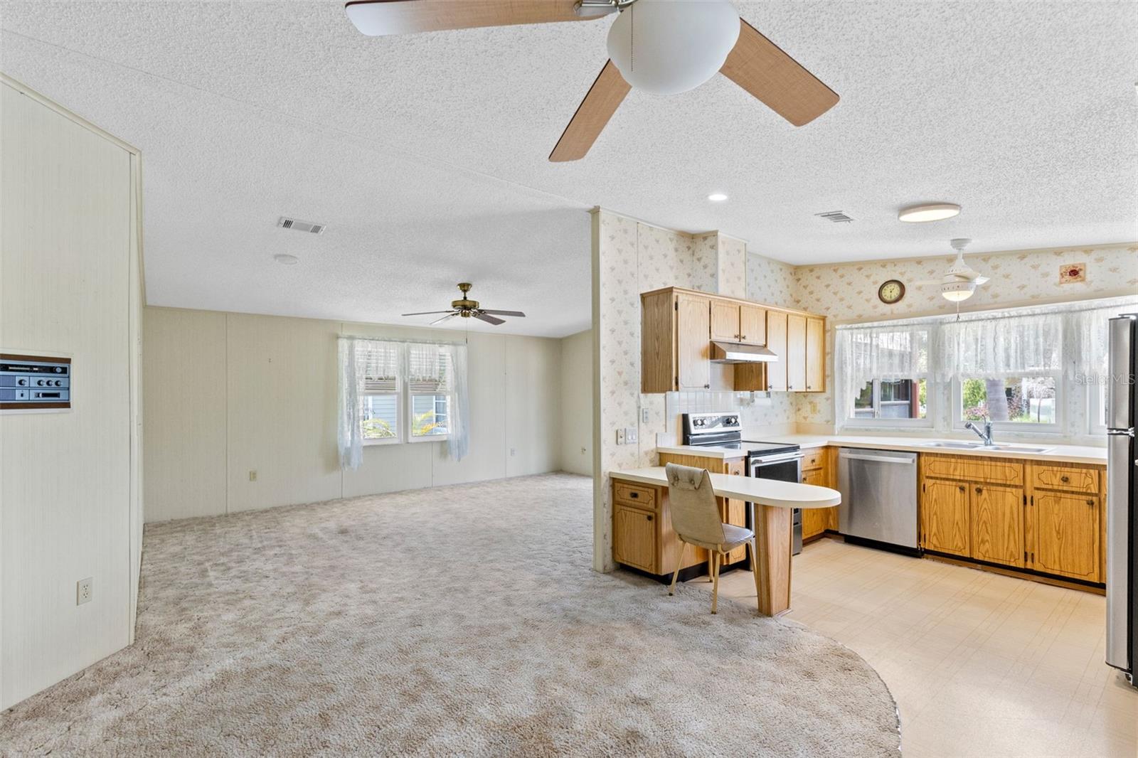 TAVARES FOX RUN MOBILE HOME - Residential