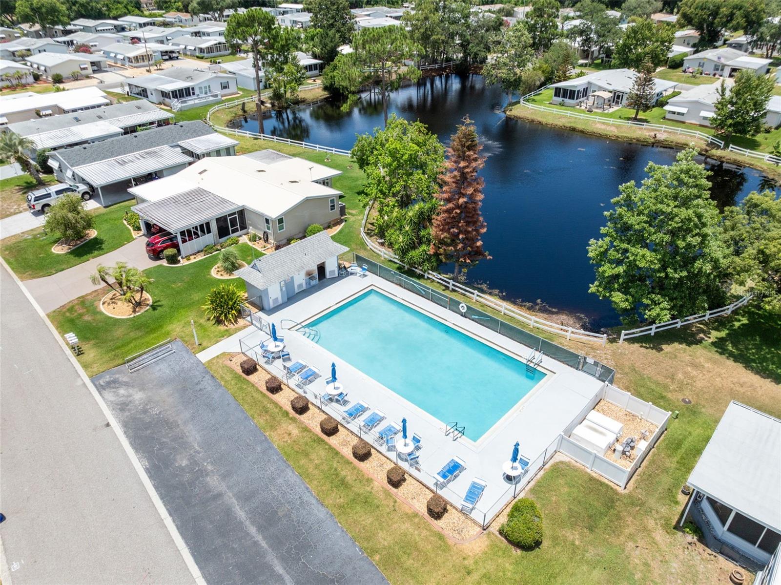 TAVARES FOX RUN MOBILE HOME - Residential
