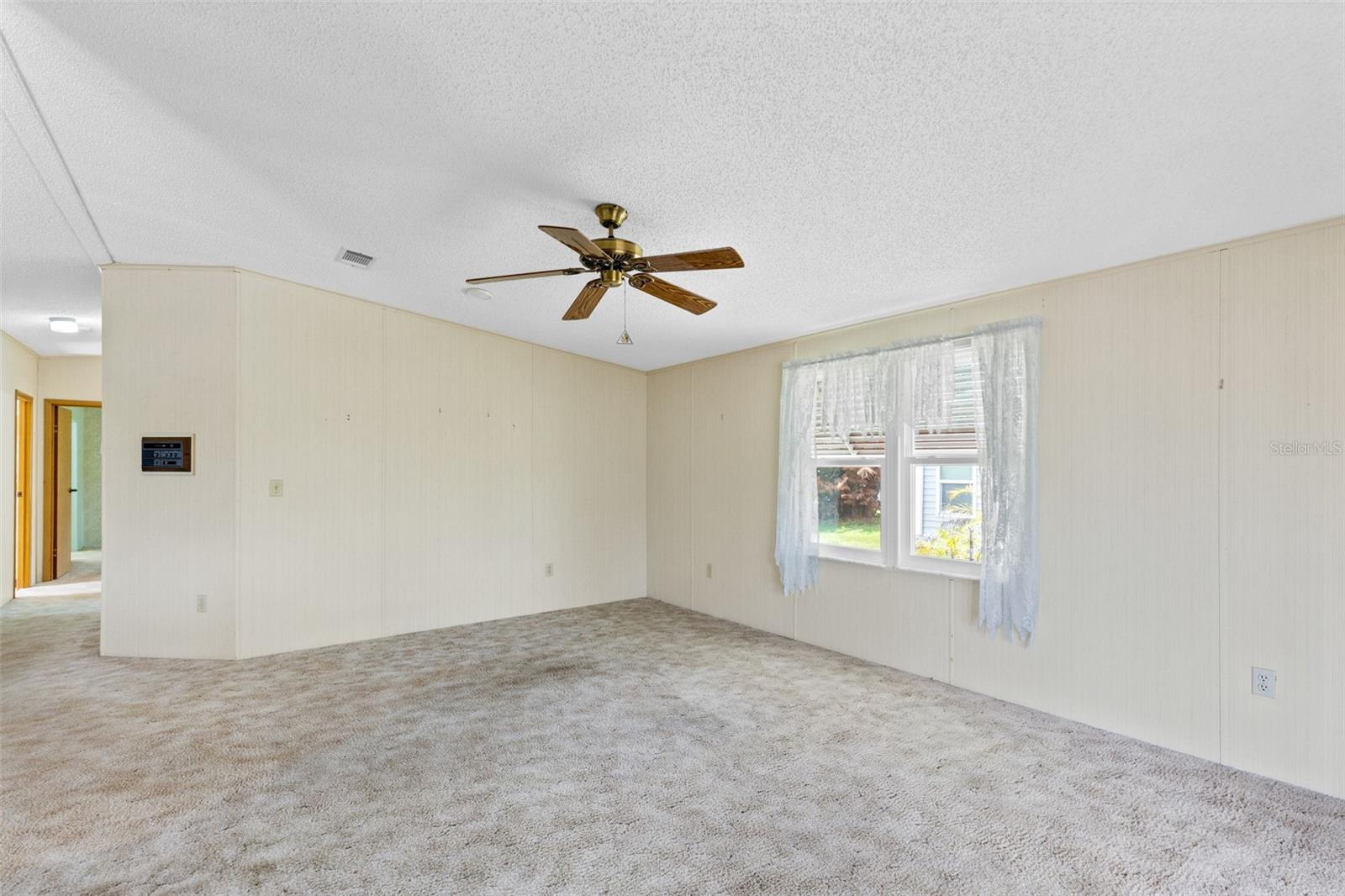 TAVARES FOX RUN MOBILE HOME - Residential