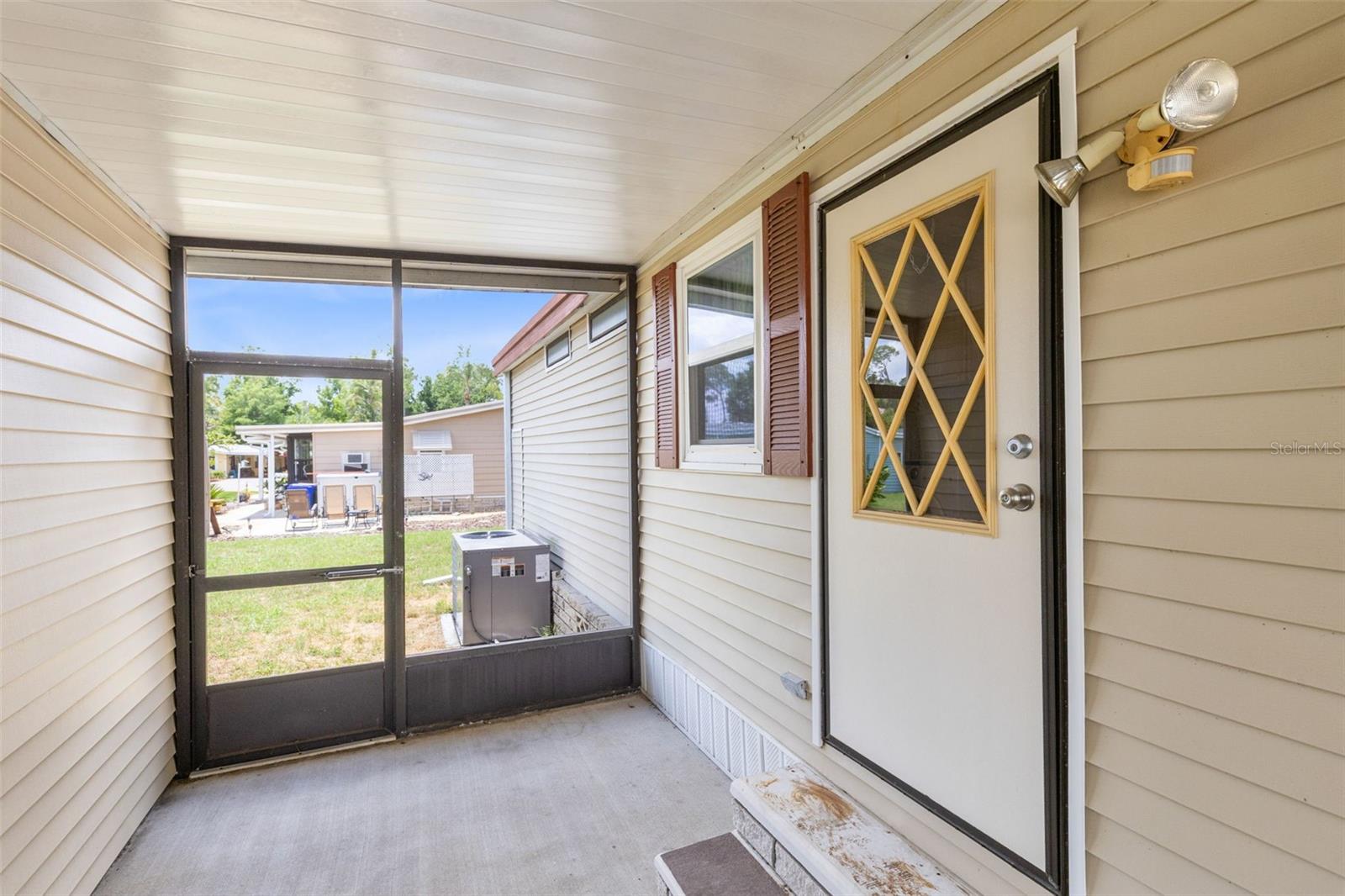 TAVARES FOX RUN MOBILE HOME - Residential