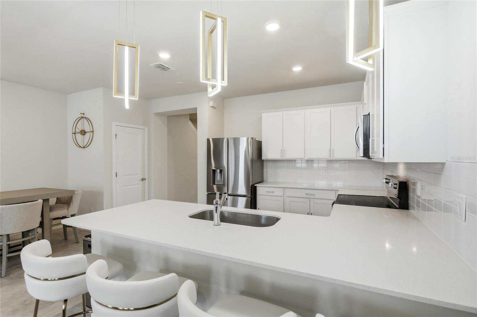 EVERBE PHASE 1A - Residential Lease