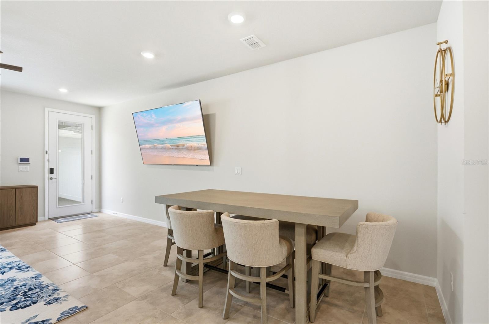 EVERBE PHASE 1A - Residential Lease
