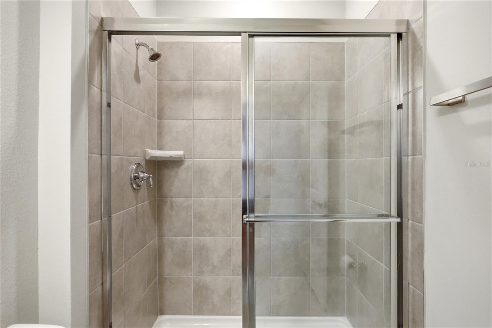 EVERBE PHASE 1A - Residential Lease