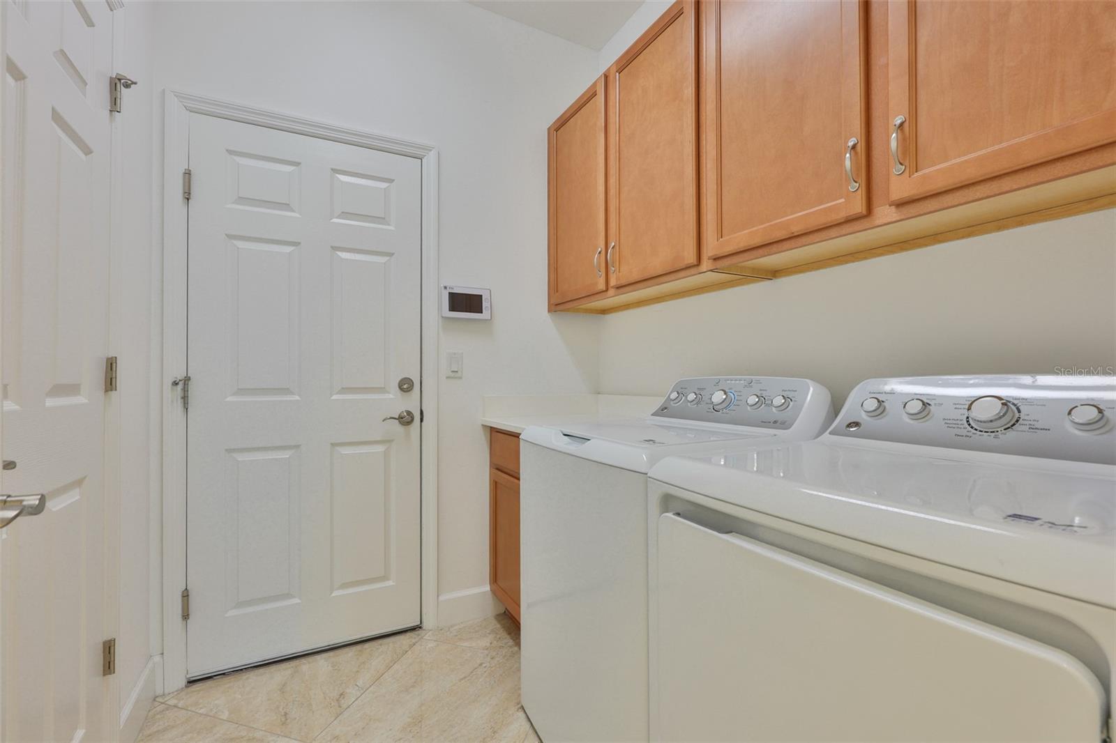 SUN CITY CENTER UNIT 274 & 2 - Residential