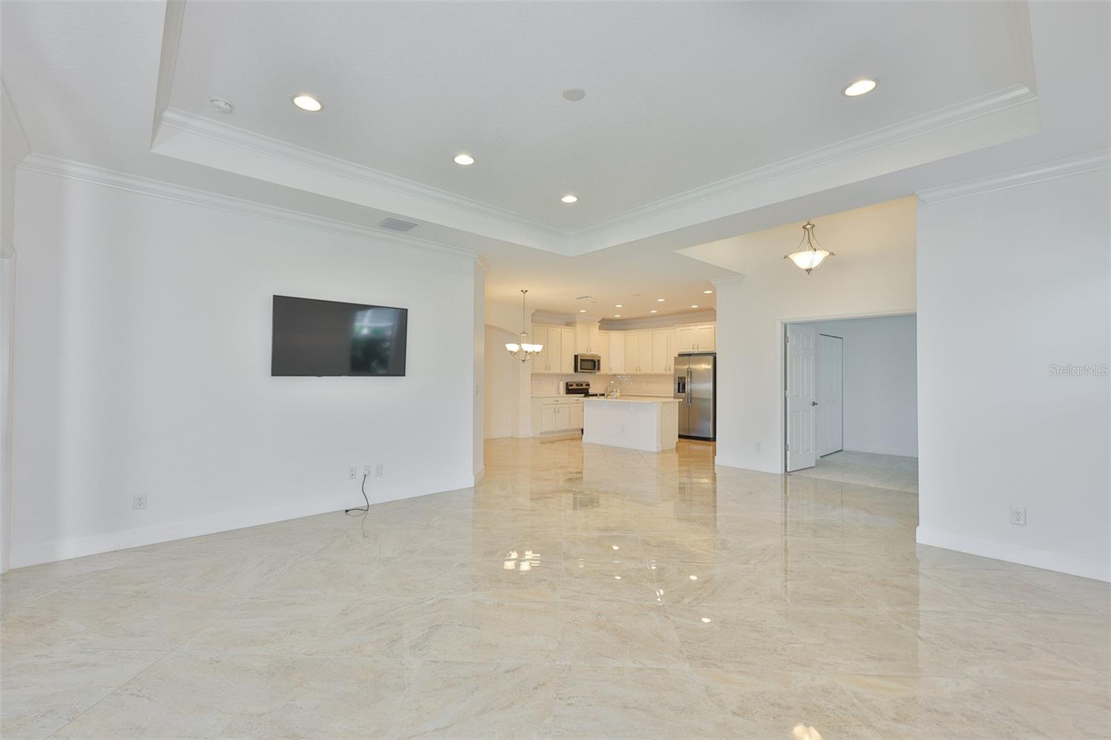 SUN CITY CENTER UNIT 274 & 2 - Residential