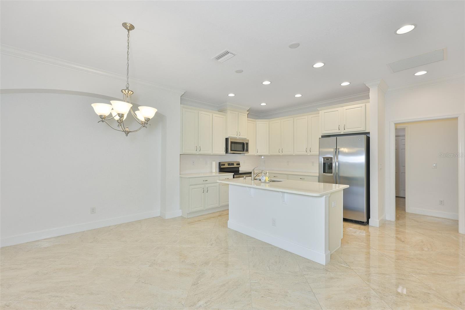 SUN CITY CENTER UNIT 274 & 2 - Residential