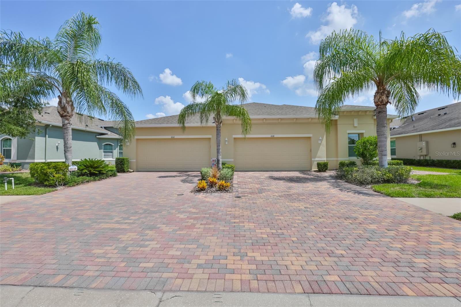 SUN CITY CENTER UNIT 274 & 2 - Residential