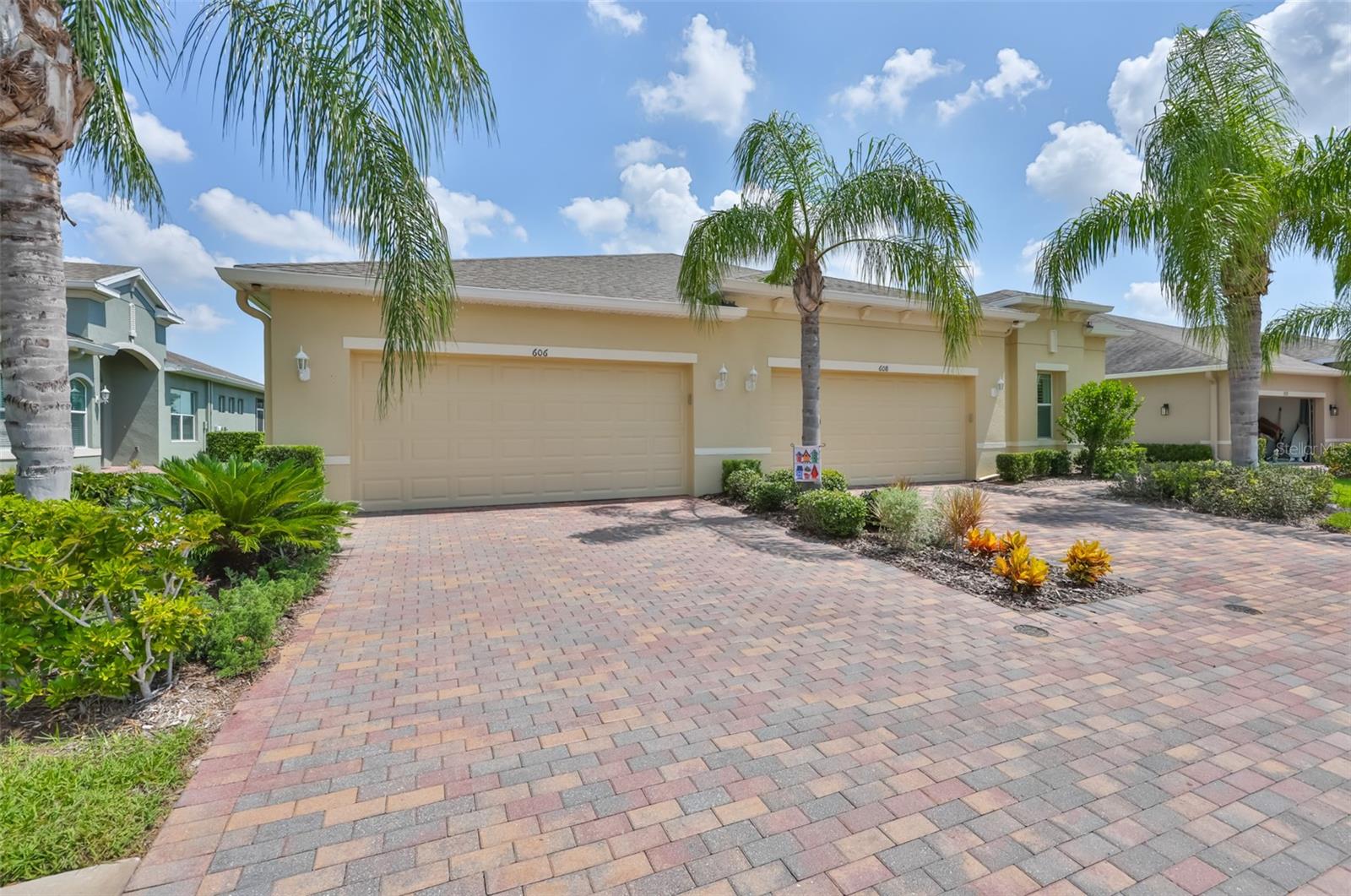SUN CITY CENTER UNIT 274 & 2 - Residential
