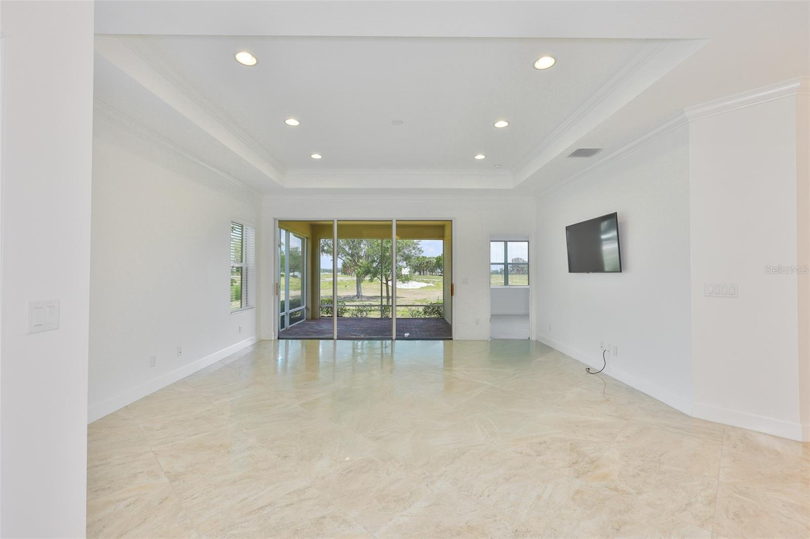 SUN CITY CENTER UNIT 274 & 2 - Residential