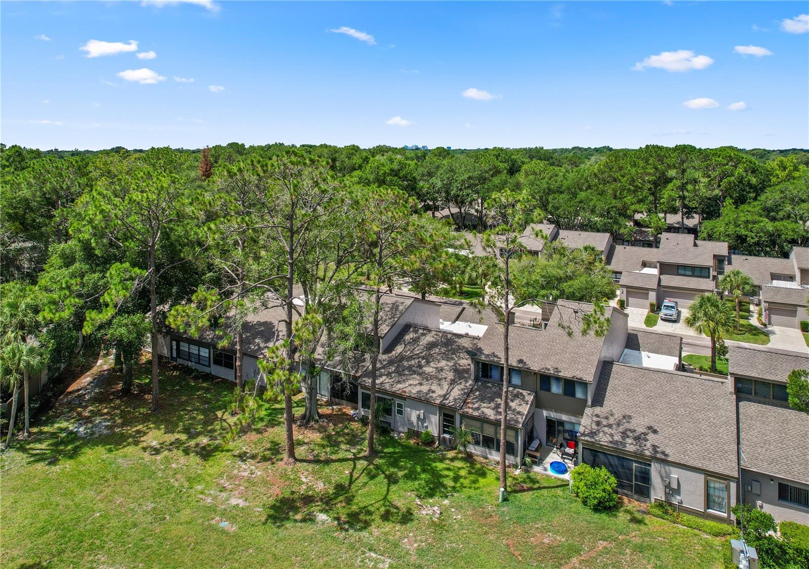 LAKE OF THE WOODS SEC 03 TWNHS - Residential