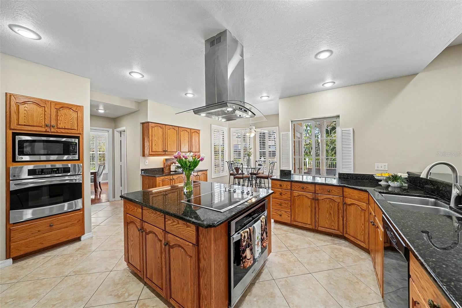 RIVIERA BAY SECOND ADD PT REP & ADD - Residential