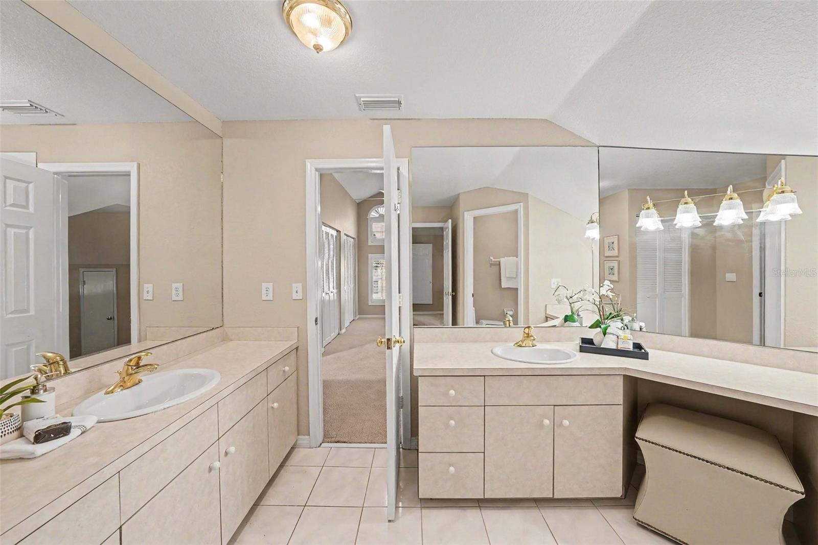 RIVIERA BAY SECOND ADD PT REP & ADD - Residential
