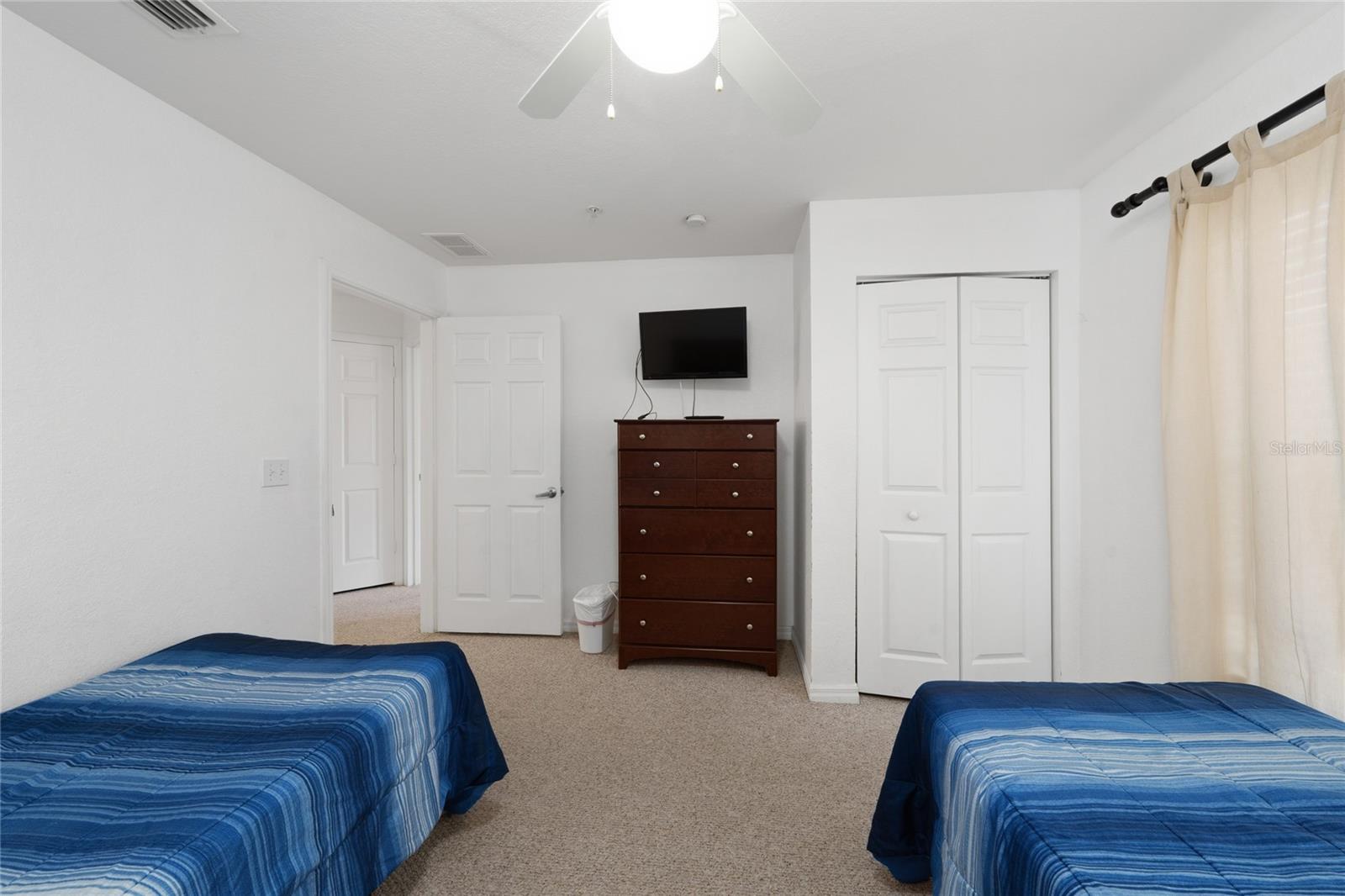 VENETIAN BAY VILLAGE CONDO PH 3 - Residential