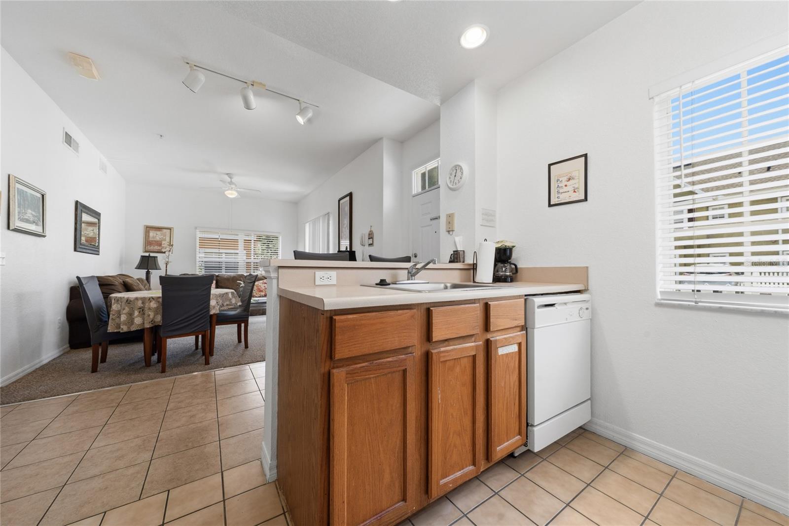 VENETIAN BAY VILLAGE CONDO PH 3 - Residential