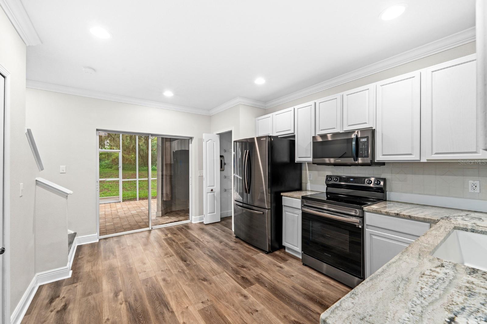 FISHHAWK RANCH TWNHMS PH - Residential