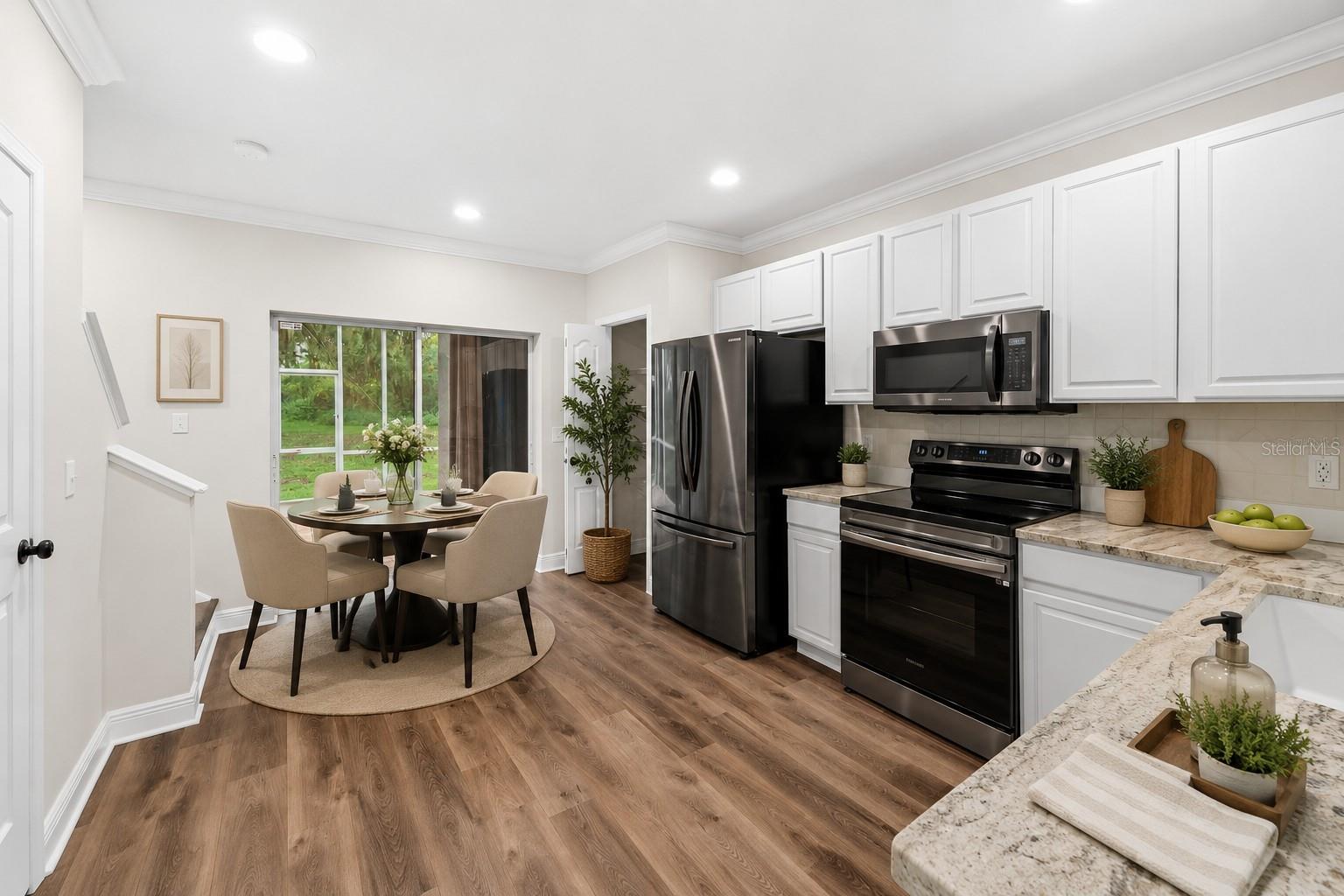FISHHAWK RANCH TWNHMS PH - Residential