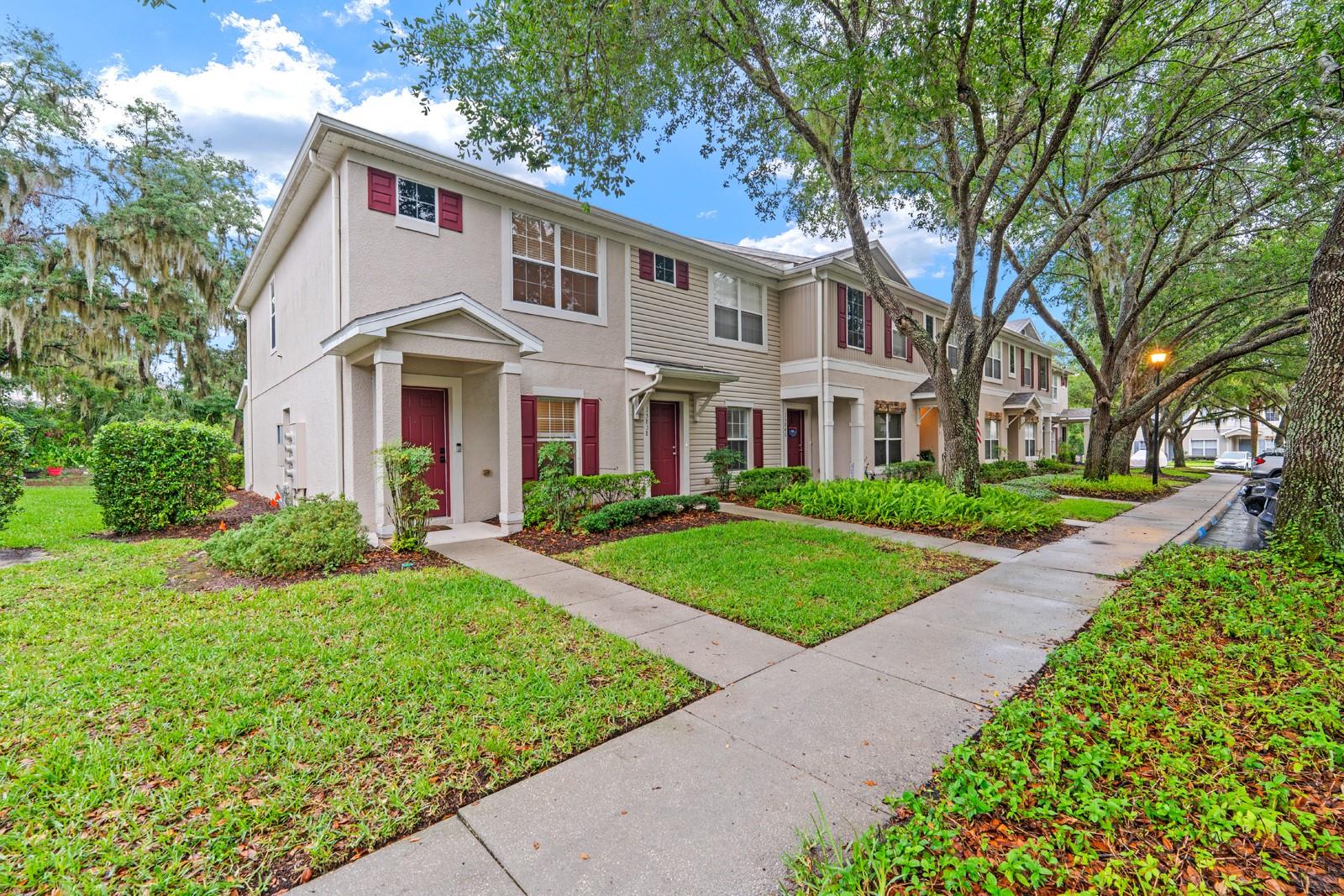 FISHHAWK RANCH TWNHMS PH - Residential