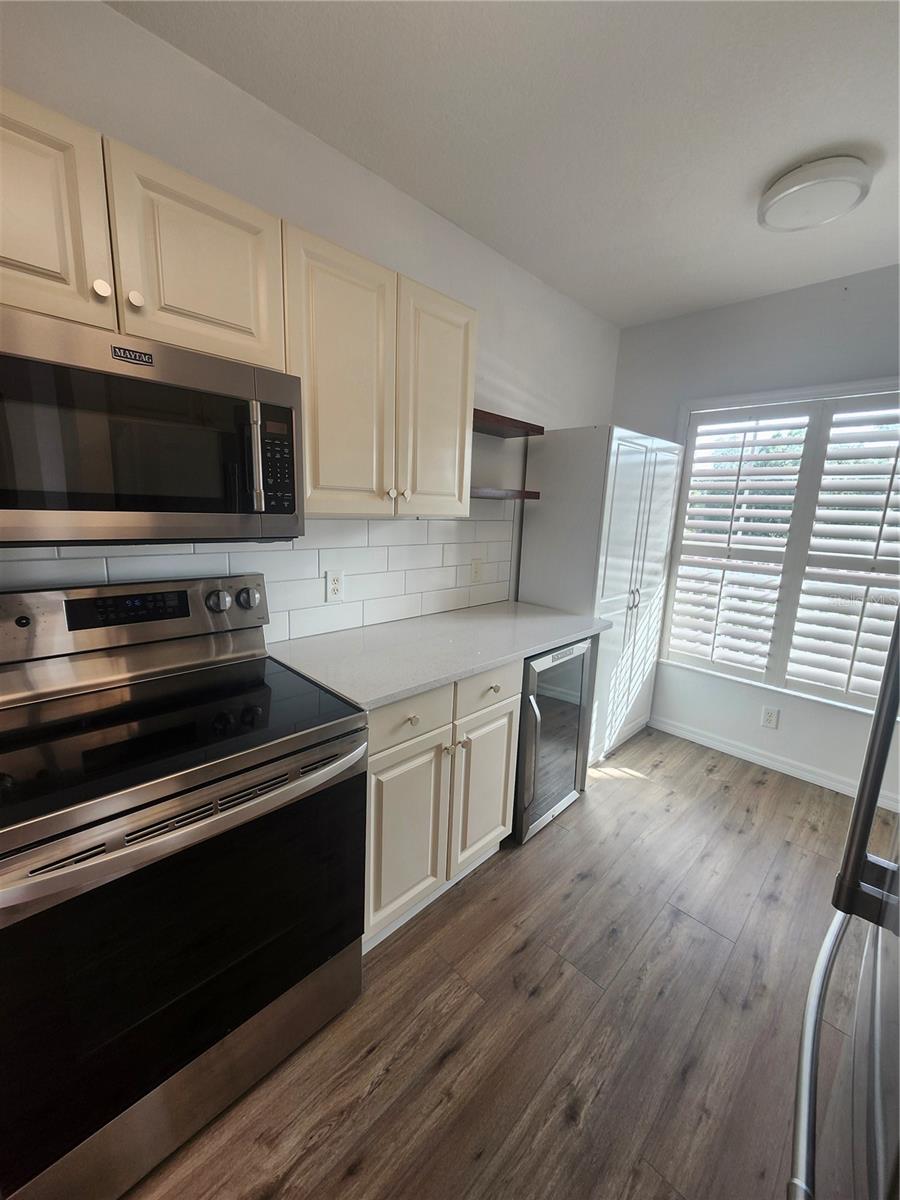 LAKE VIEW II/HERITAGE LAKE PARK - Residential Lease
