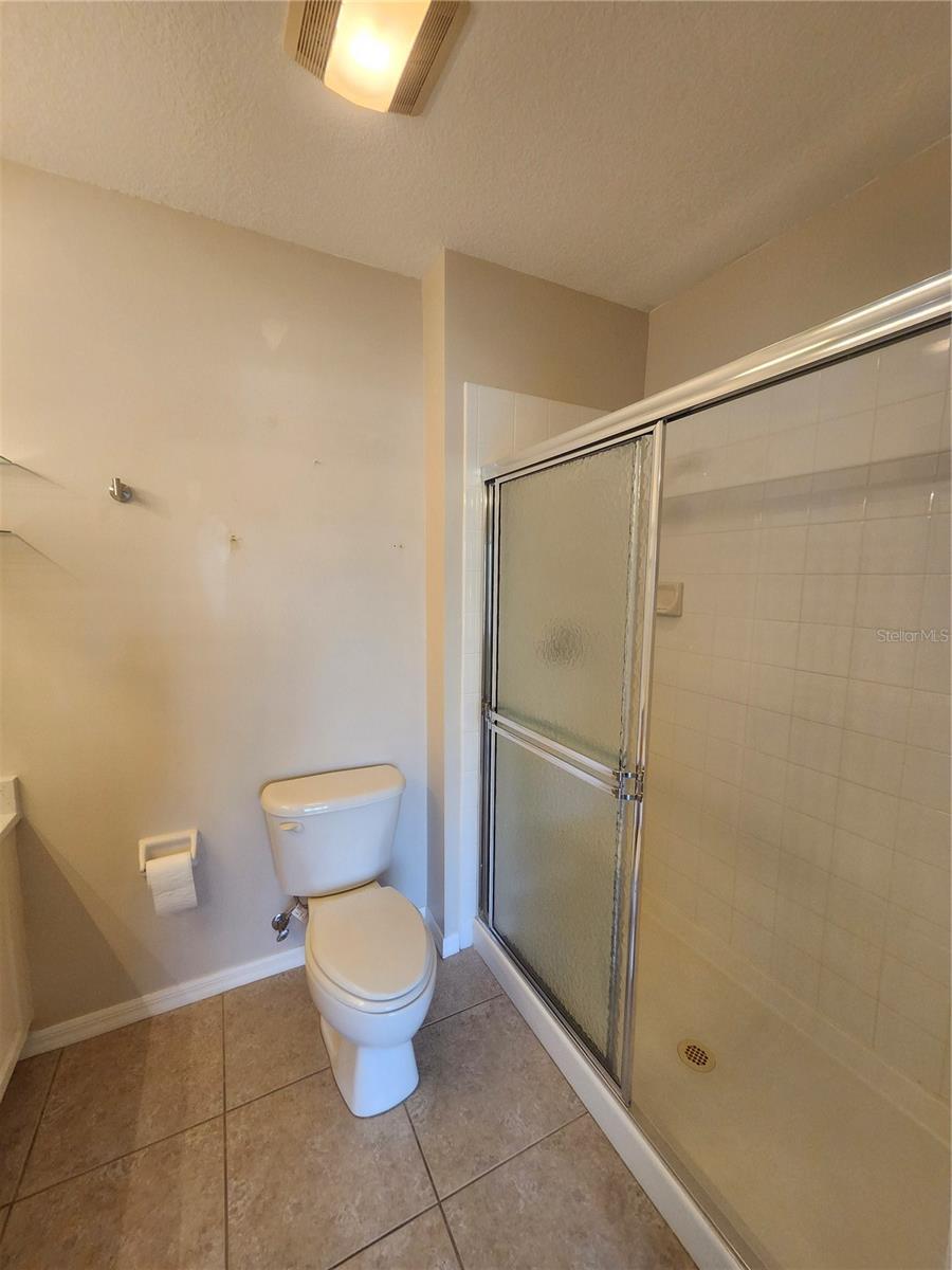 LAKE VIEW II/HERITAGE LAKE PARK - Residential Lease