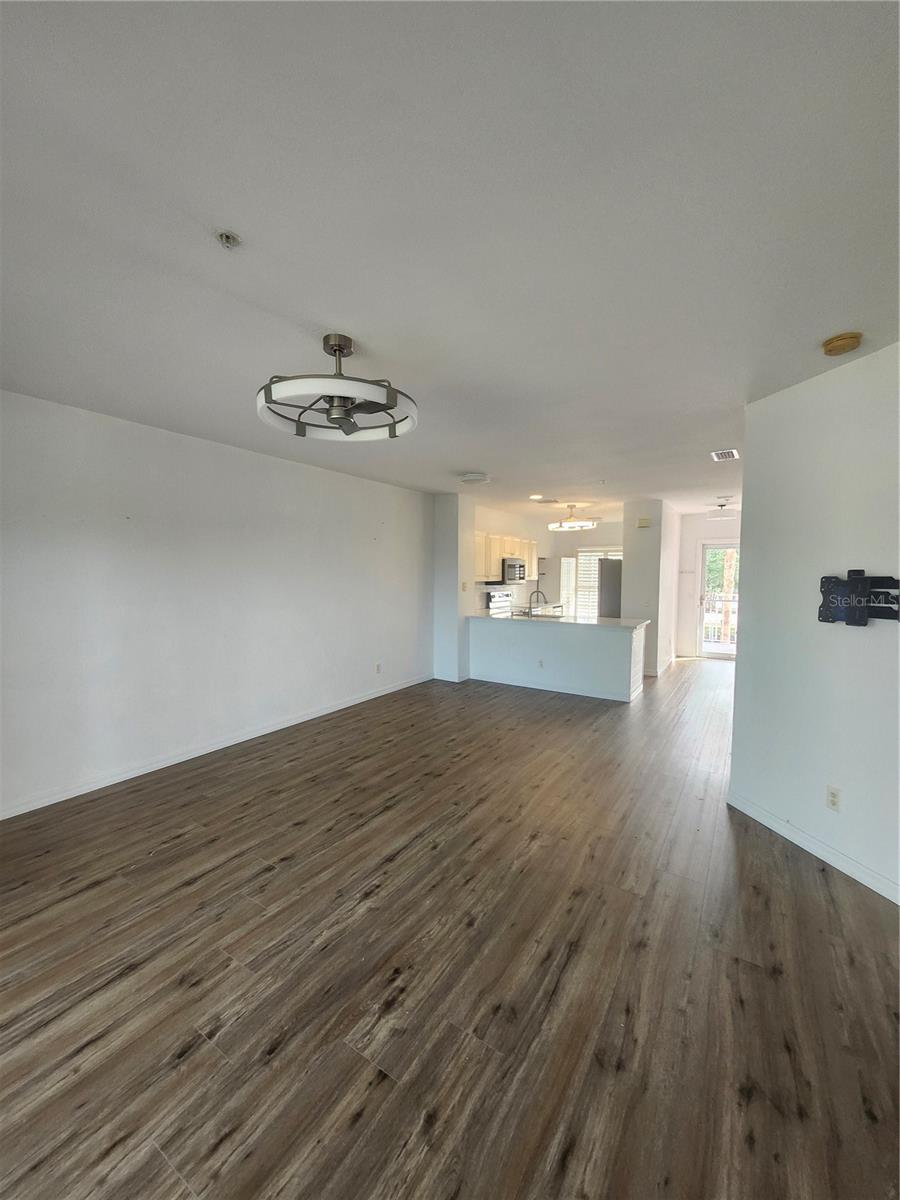 LAKE VIEW II/HERITAGE LAKE PARK - Residential Lease