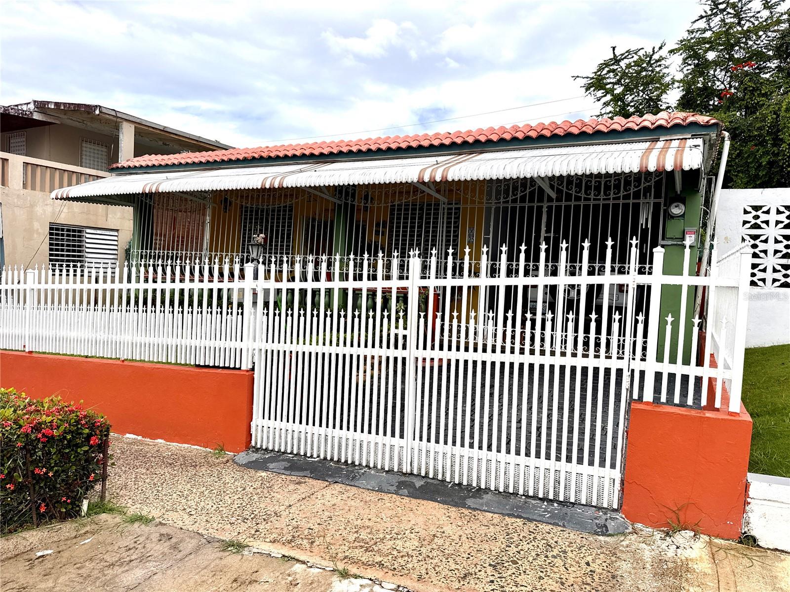 SANTA JUANITA - Residential
