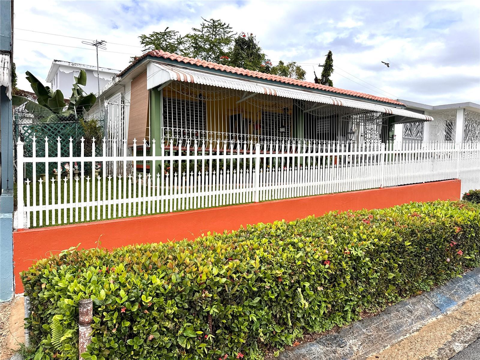 SANTA JUANITA - Residential