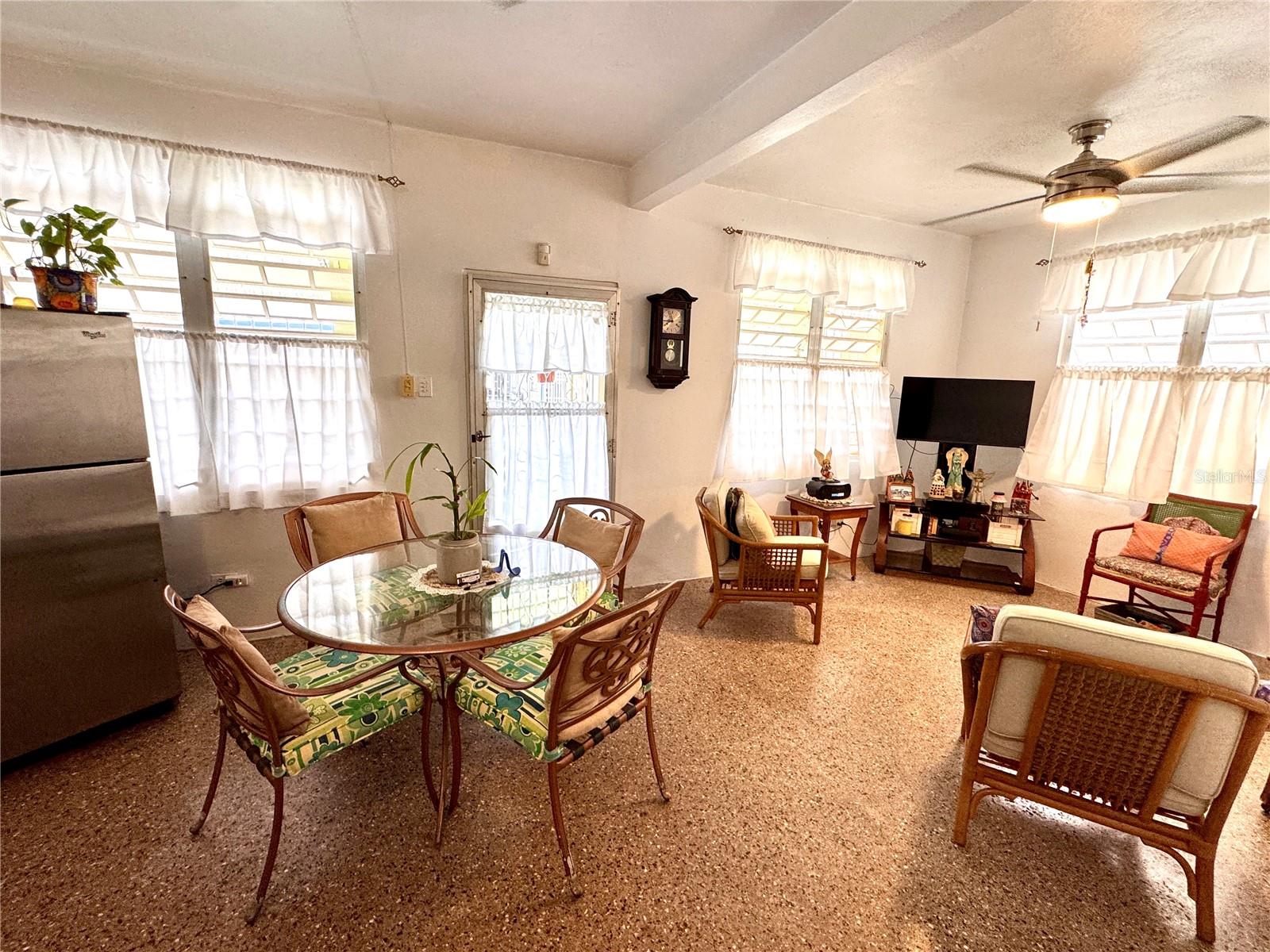 SANTA JUANITA - Residential