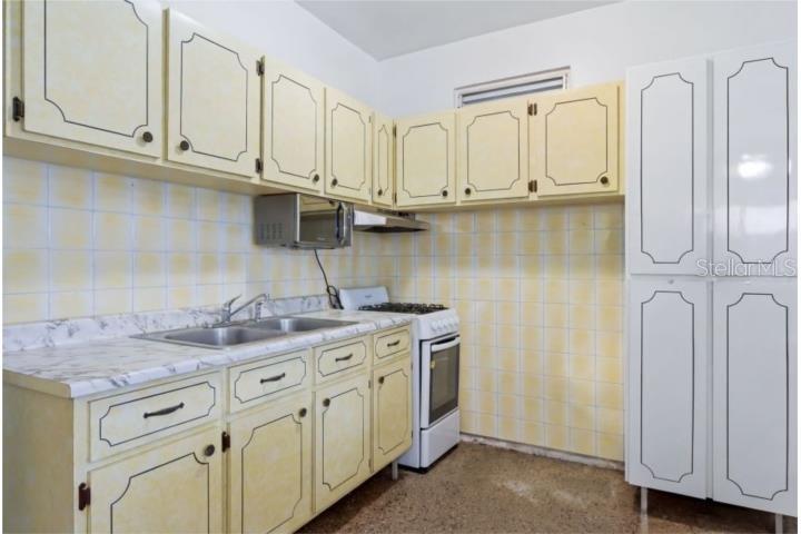 SANTA JUANITA - Residential