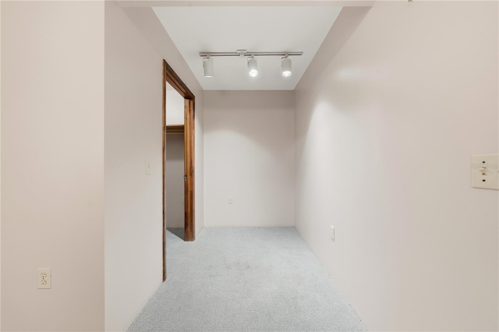 KINNELLS PIERSON - Residential