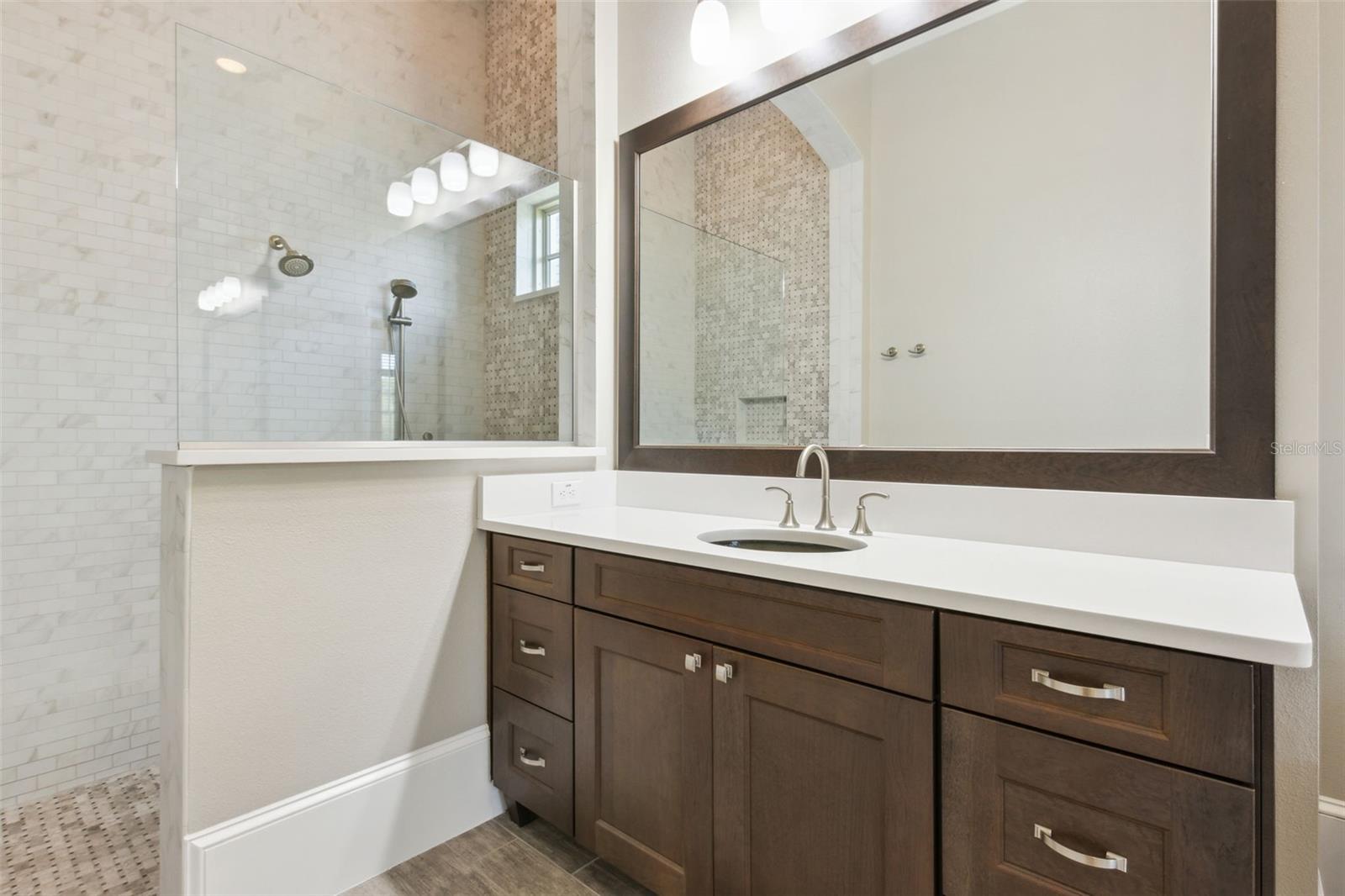 BALDWIN PARK - Residential
