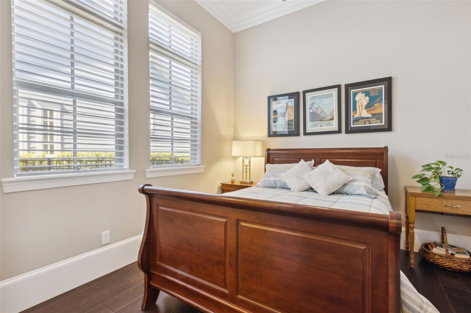 BALDWIN PARK - Residential
