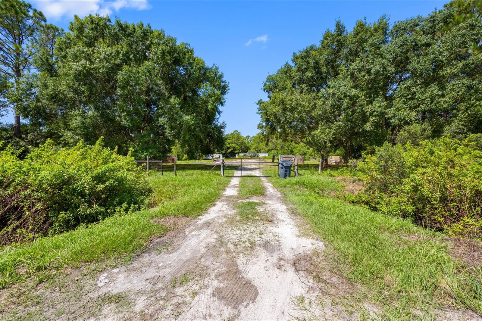 COUNTRY TRAILS PH 03 - Land