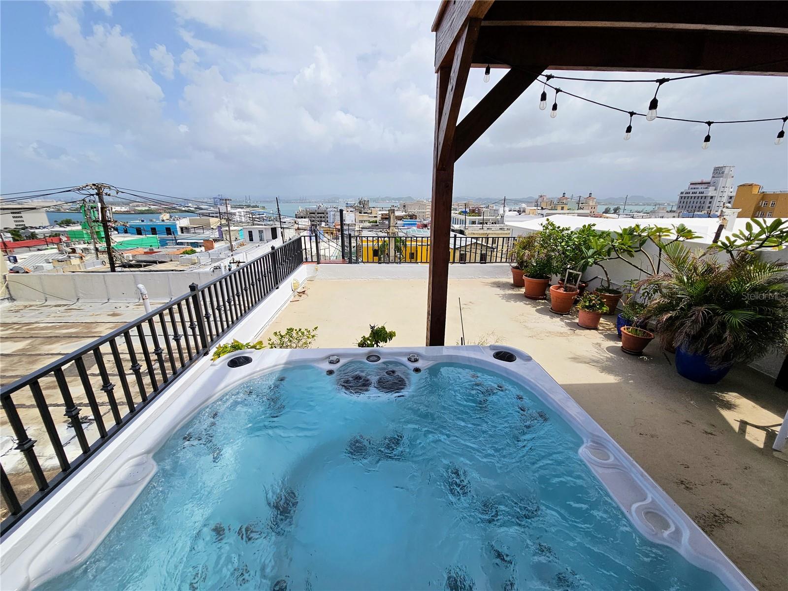 Experience the magic of living in a 500-year-old colonial city without sacrificing modern convenience. This fully furnished 3rd-floor walk-up apartment offers a rare blend of private outdoor space and essential island reliability.
Property Highlights:
Rooftop Terrace & Jacuzzi: Take in panoramic views of the historic pastel rooftops and ocean breezes right from your private jacuzzi.
Turnkey Convenience: Move right in. The space is fully furnished, 100% air-conditioned to beat the tropical heat, and features an in-unit washer and dryer.
Uninterrupted Living: Designed for peace of mind, the property includes a private water reservoir tank and a manual power generator so you are never affected by municipal utility fluctuations.
Enjoy the vibrant culture, world-class dining, and stunning architecture of Old San Juan from a private, self-sufficient oasis. 
Available August 1st