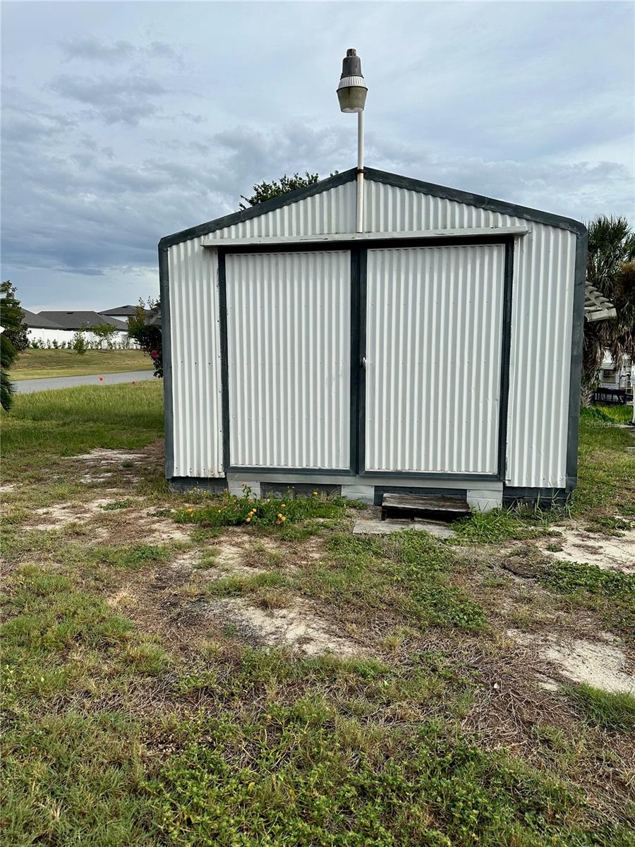 ASTATULA E LAKE HARRIS ESTATES ADD 07 - Residential Lease