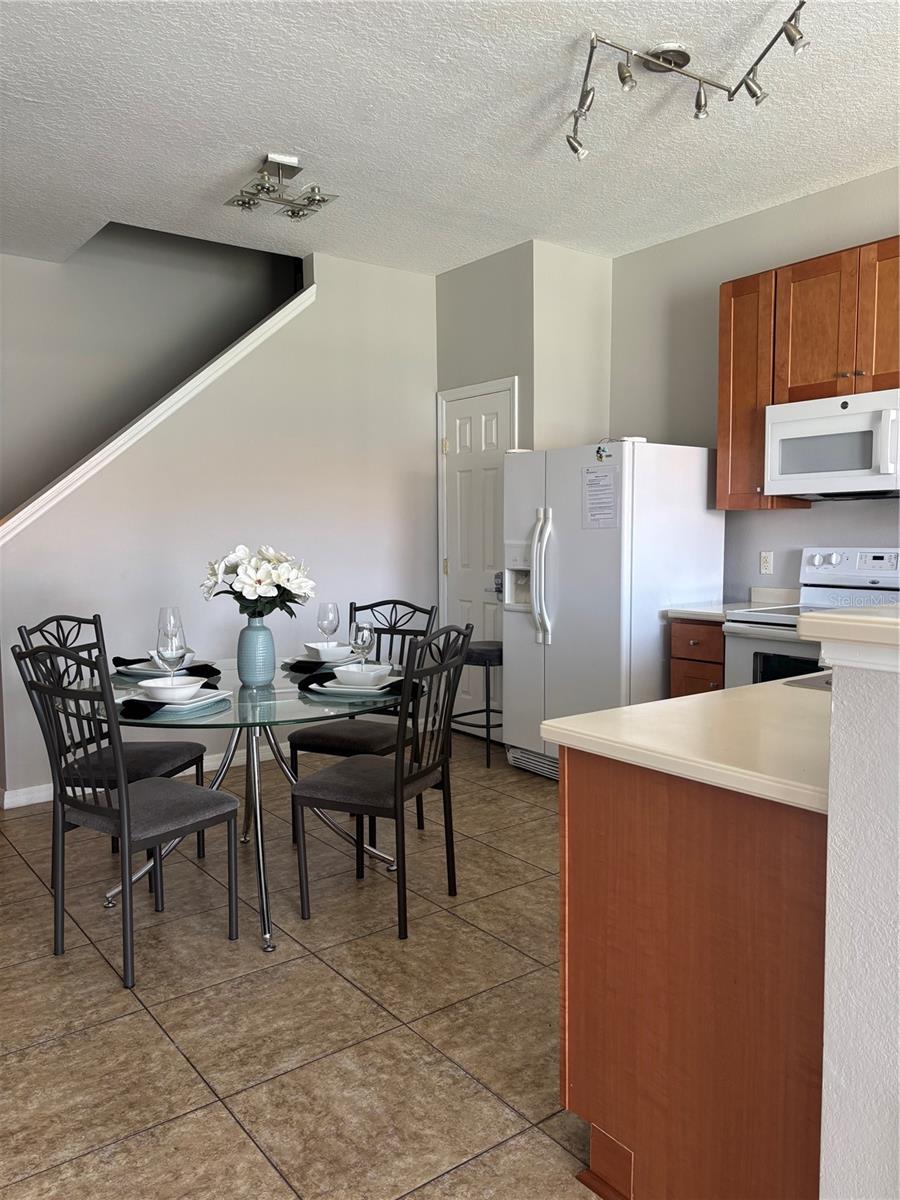 PARADISE CAY - Residential Lease