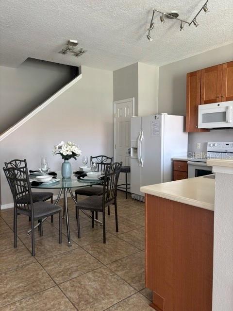 PARADISE CAY - Residential Lease