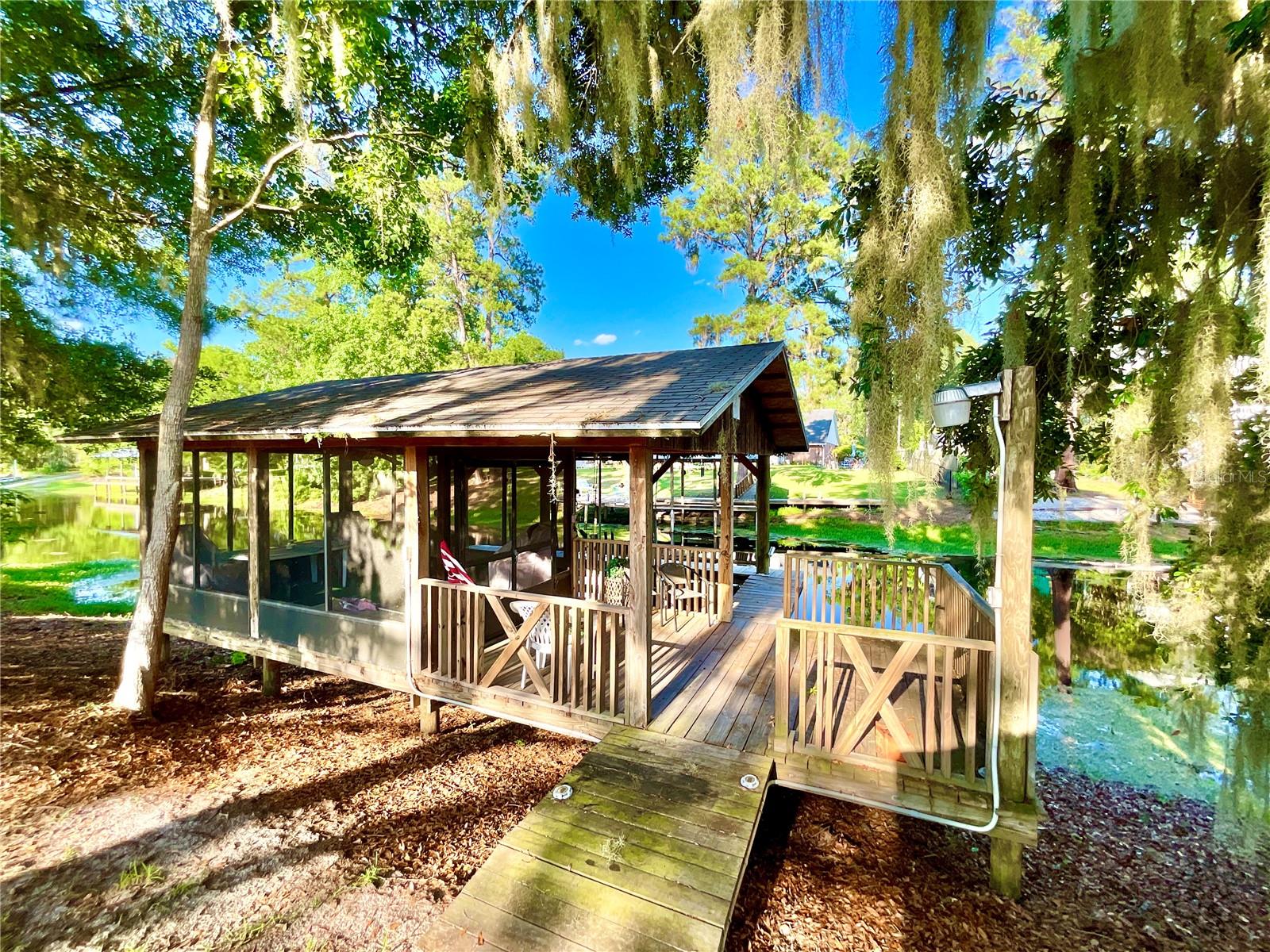 SEMINOLE RIDGE #7 - Residential