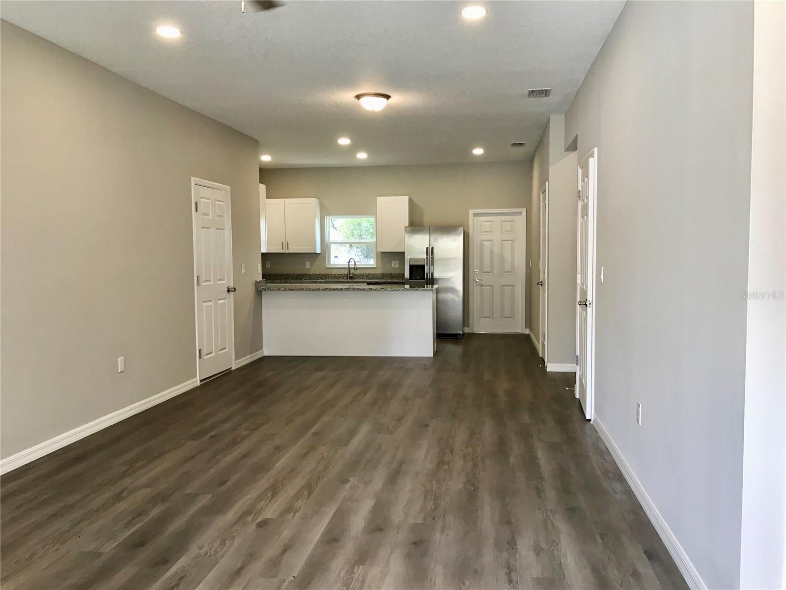 KNOLL PINE - Residential