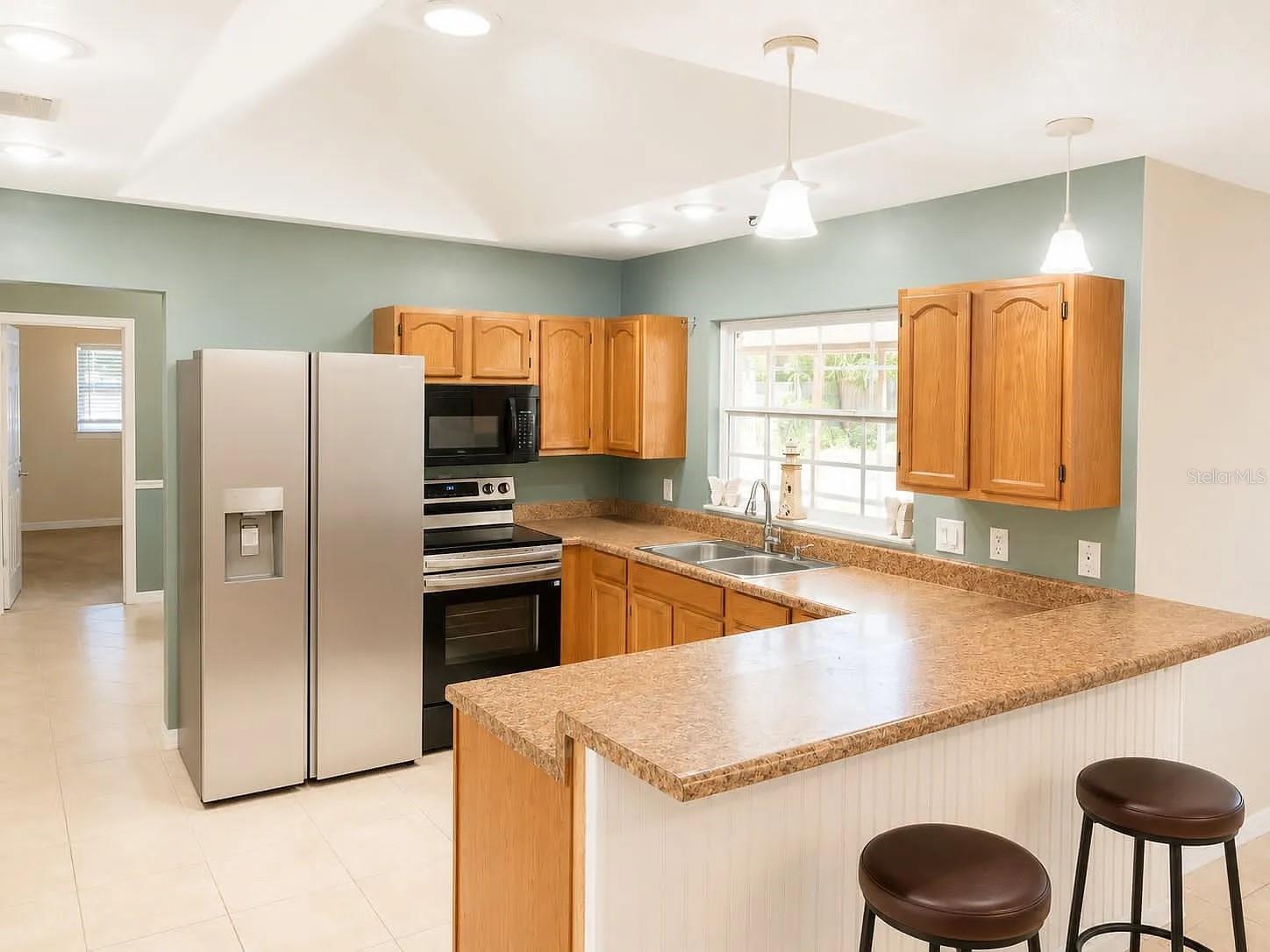 SHAWS POINT FIRST ADD - Residential Lease